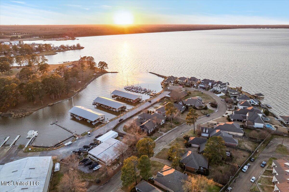 1415 Windrose Drive Property Photo 3