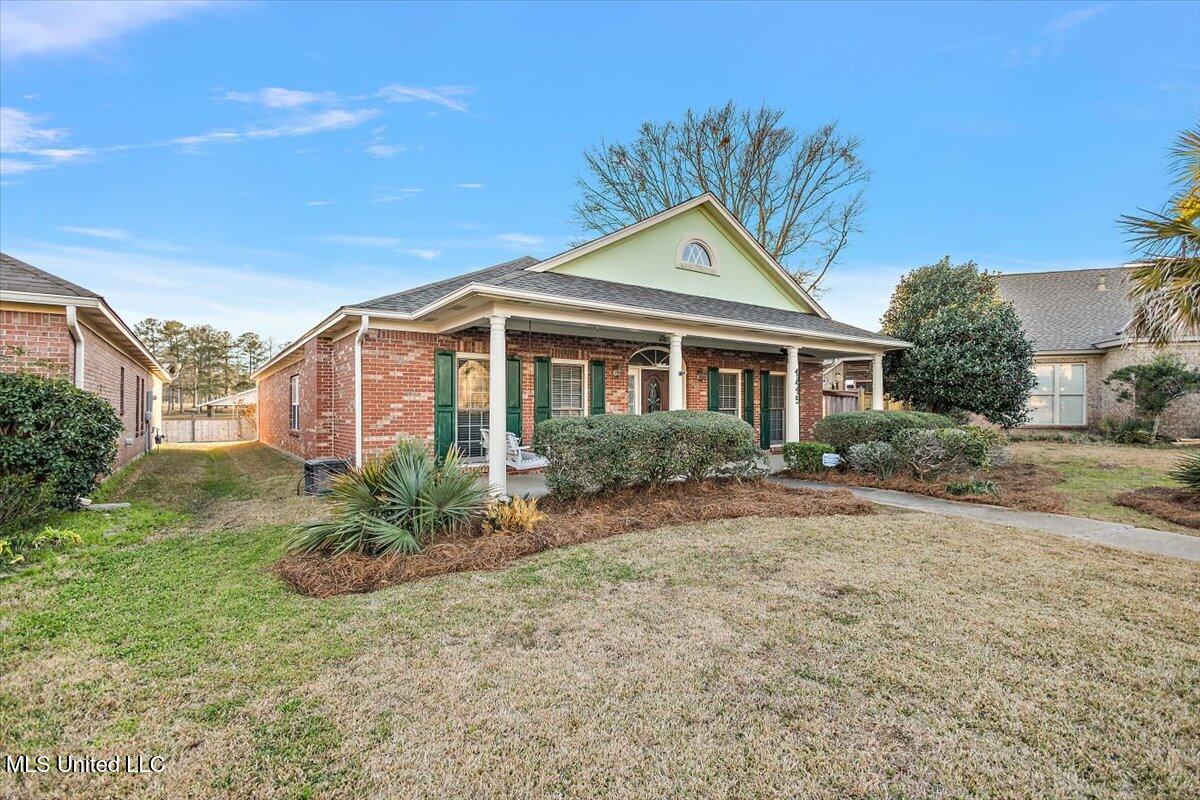 1415 Windrose Drive Property Photo 5