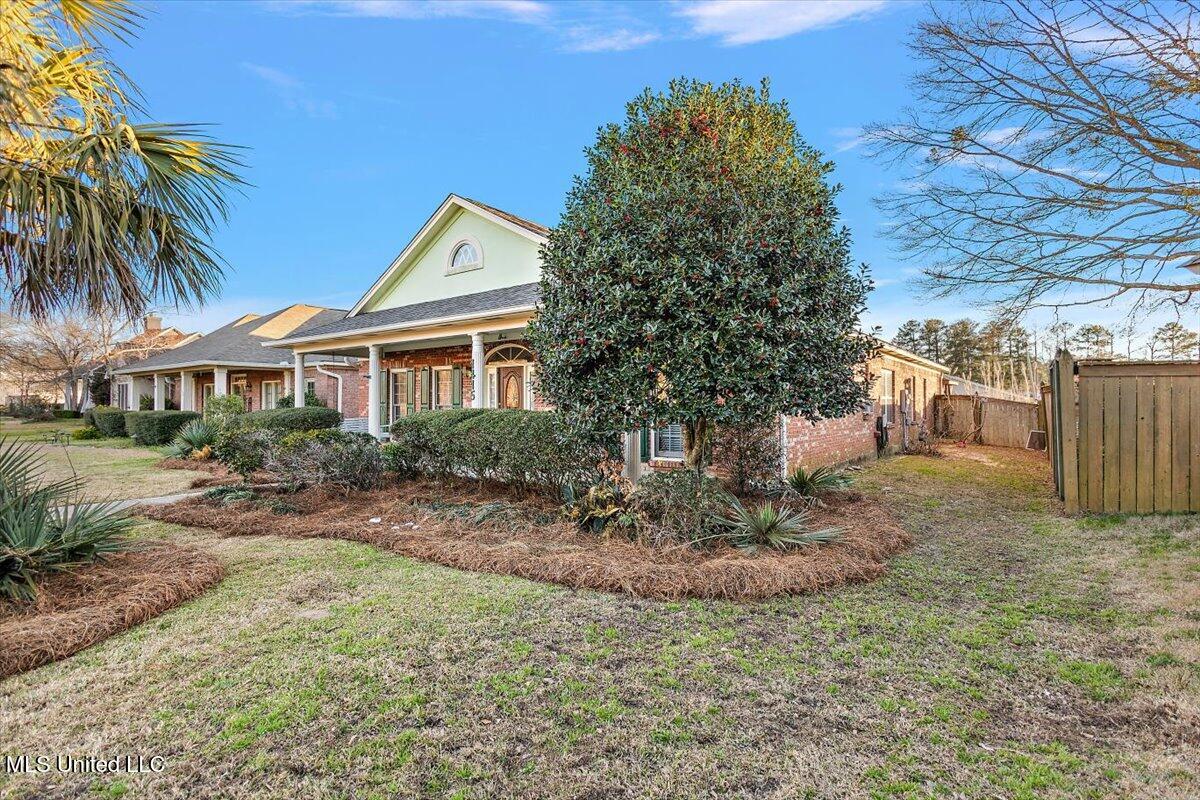 1415 Windrose Drive Property Photo 6