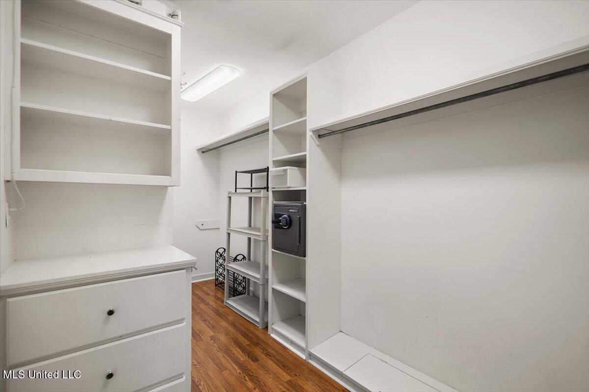 1415 Windrose Drive Property Photo 27