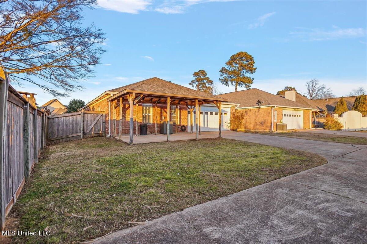 1415 Windrose Drive Property Photo 35