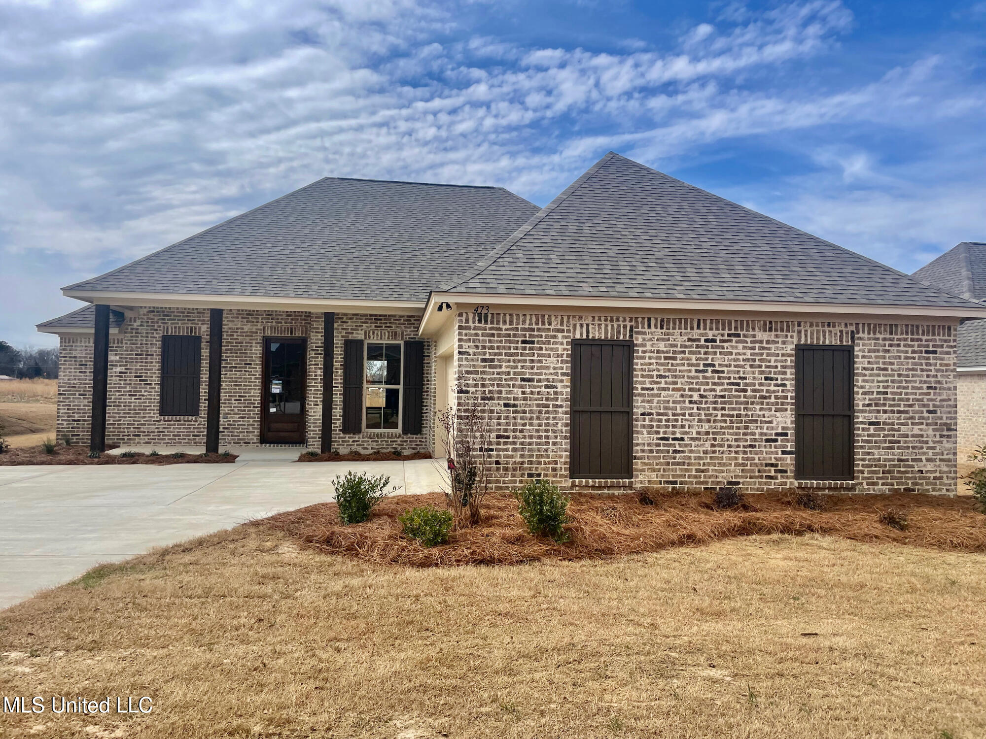 473 Aurora Circle Property Photo 3