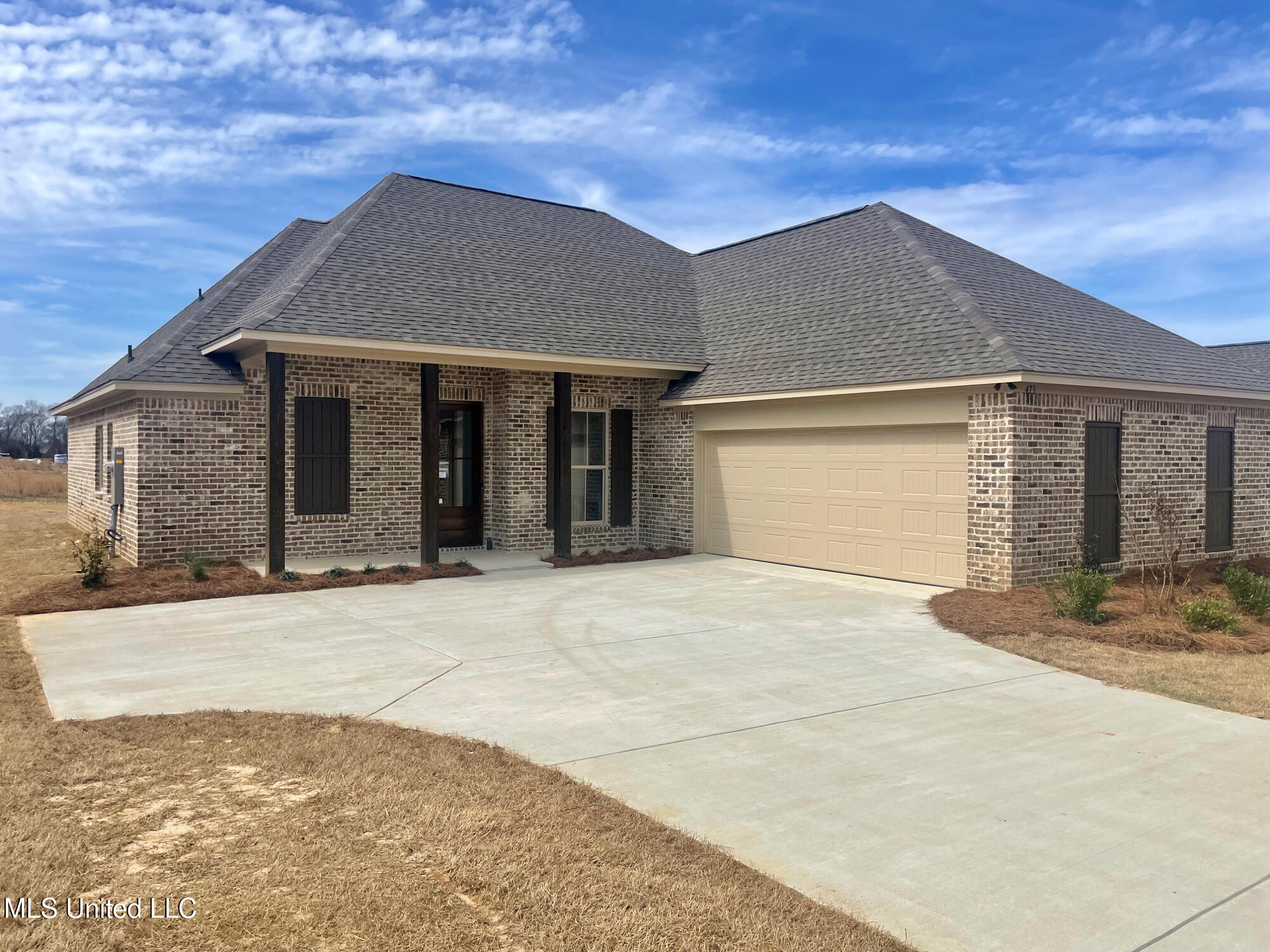 473 Aurora Circle Property Photo 4