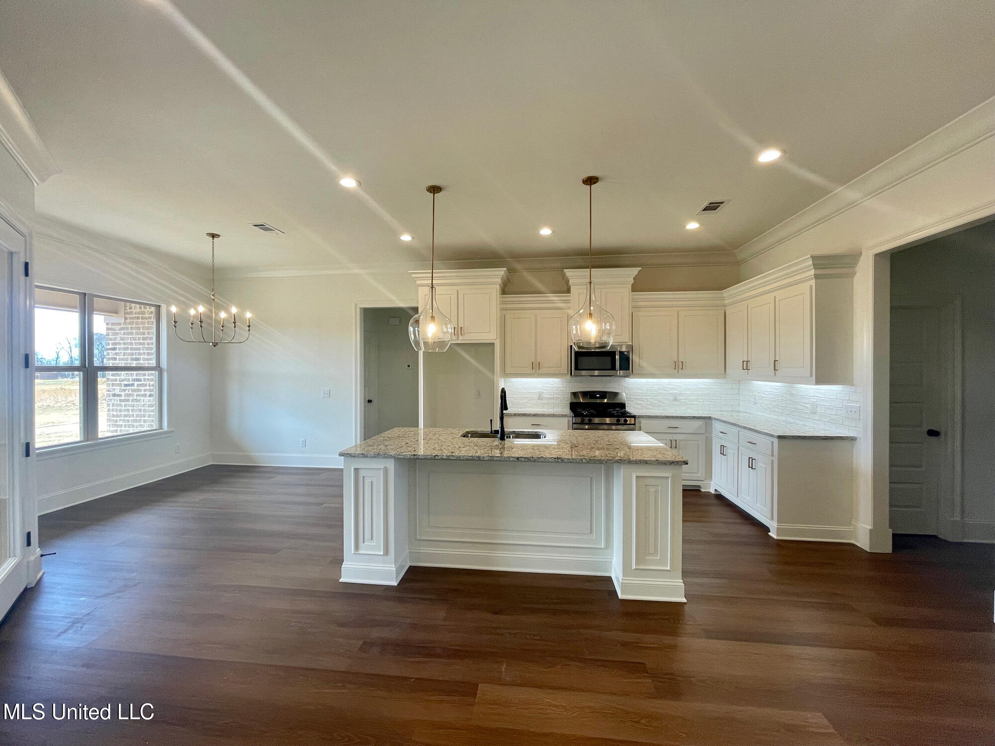 473 Aurora Circle Property Photo 10