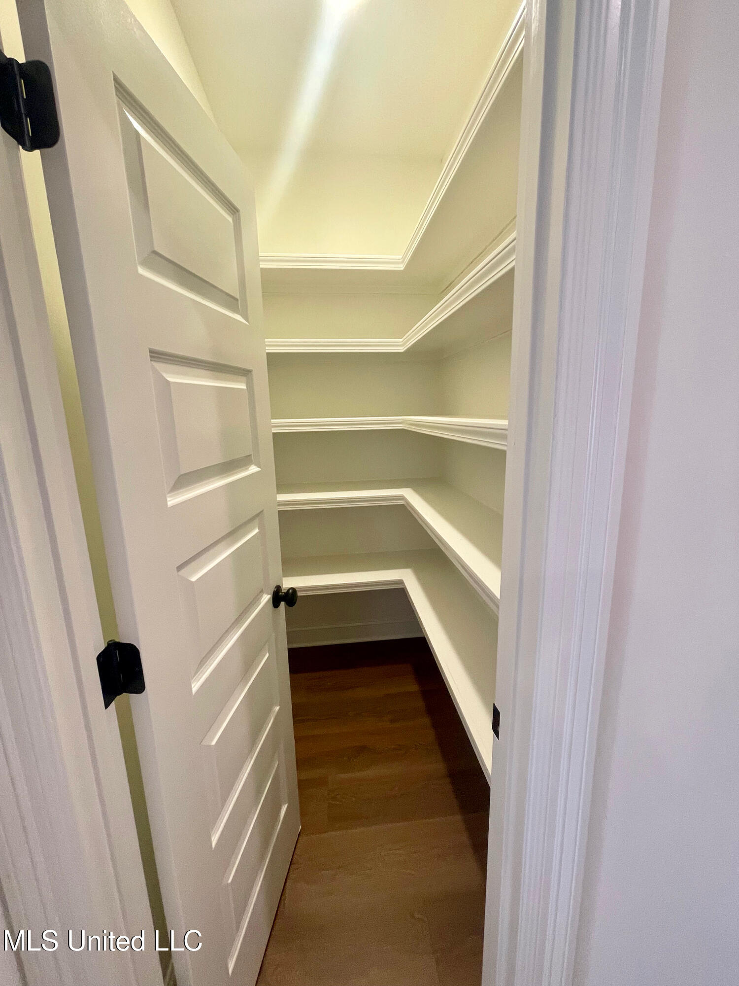 473 Aurora Circle Property Photo 15