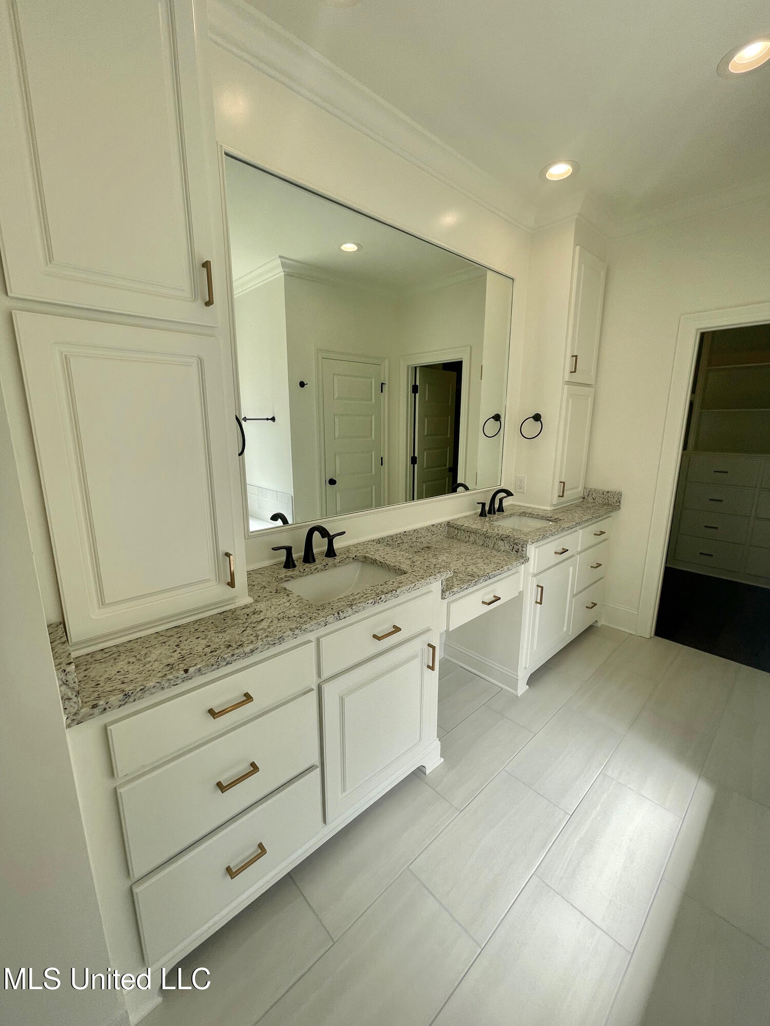 473 Aurora Circle Property Photo 19