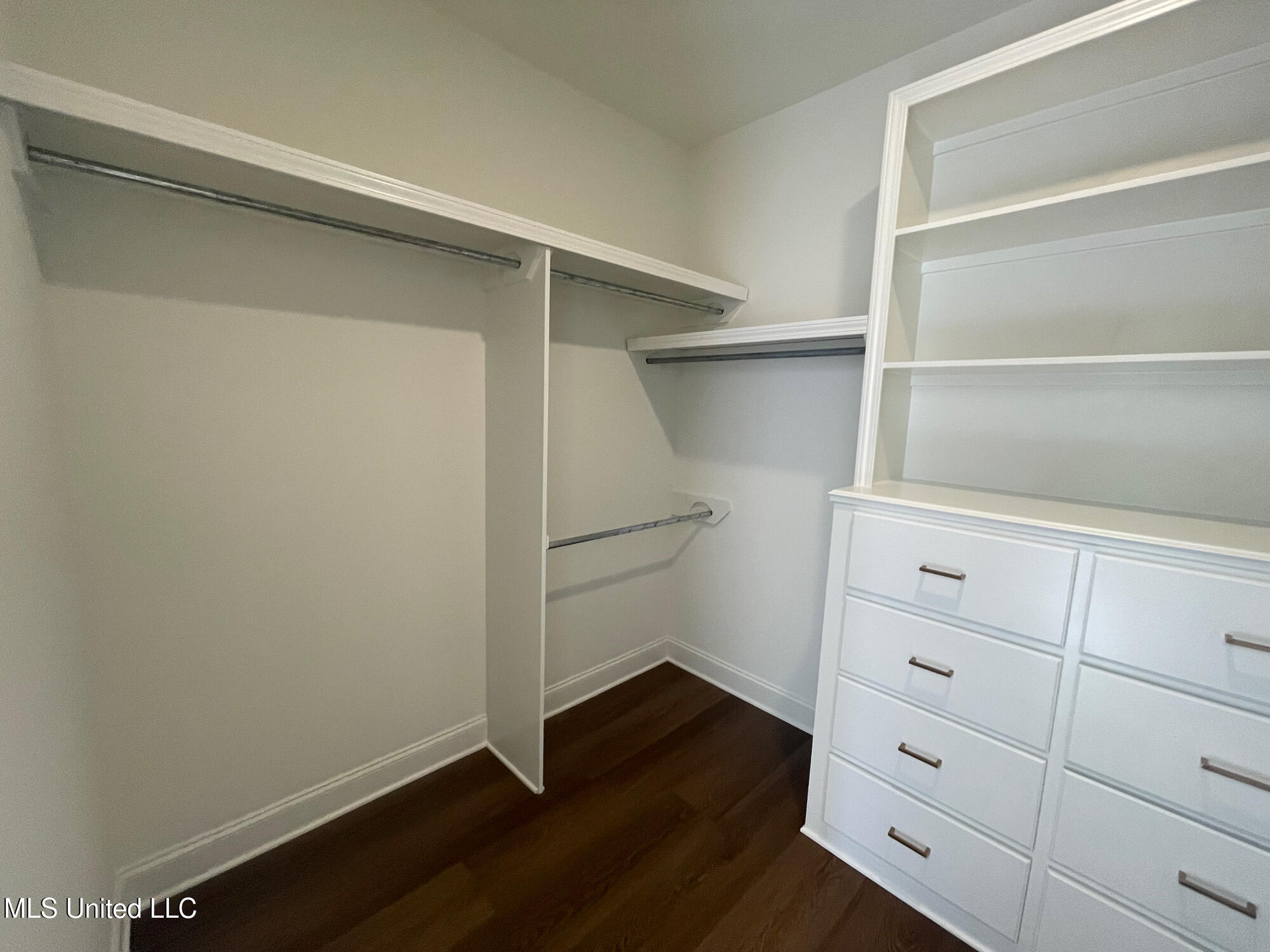 473 Aurora Circle Property Photo 23