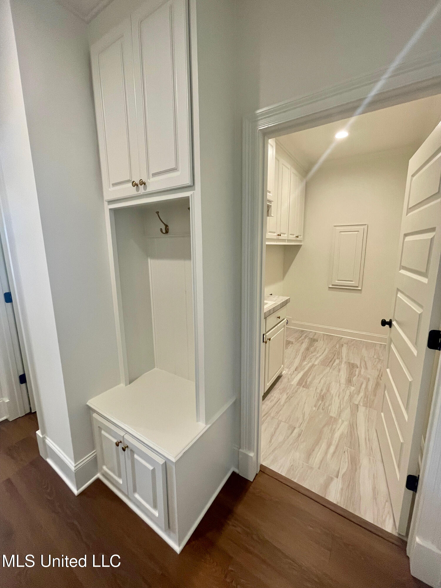 473 Aurora Circle Property Photo 28