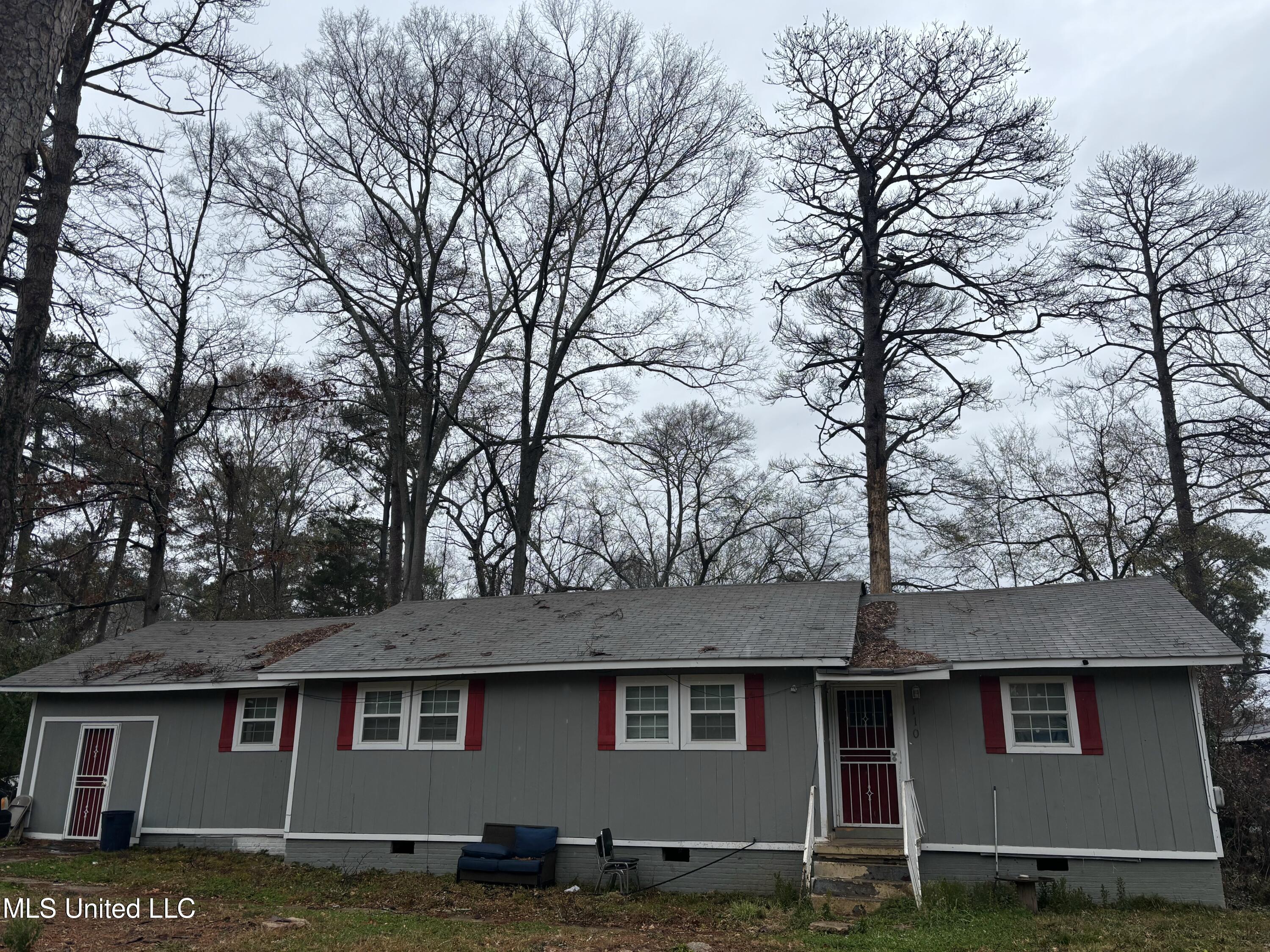 110 Pine Lawn Place Property Photo
