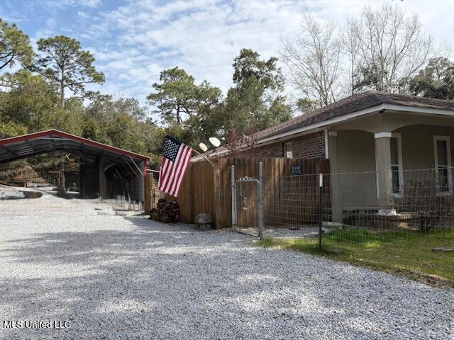 520 Pine Street Property Photo 6