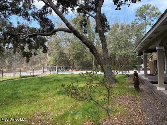 520 Pine Street Property Photo 7