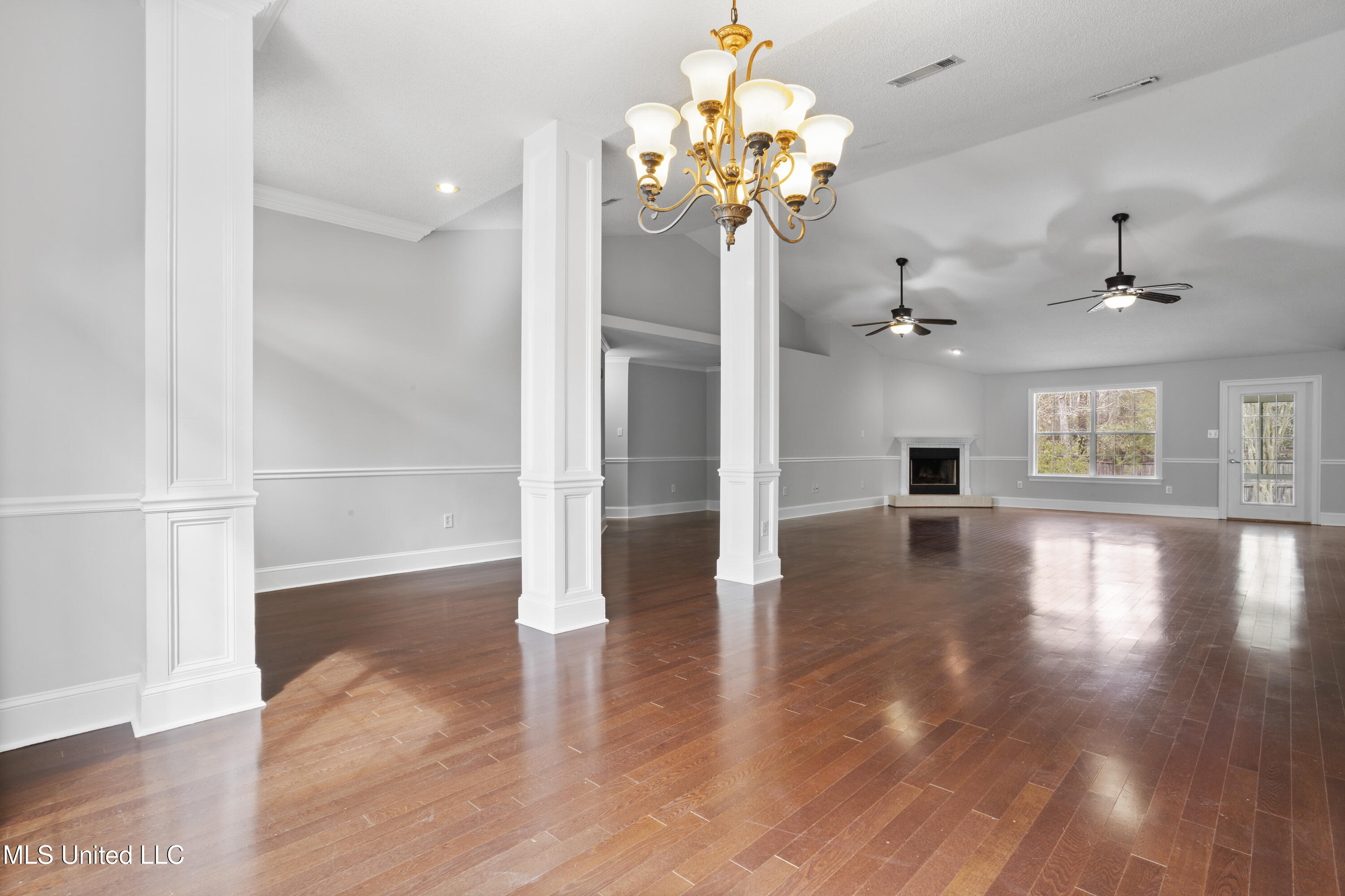 636 Banyan Place Property Photo 10