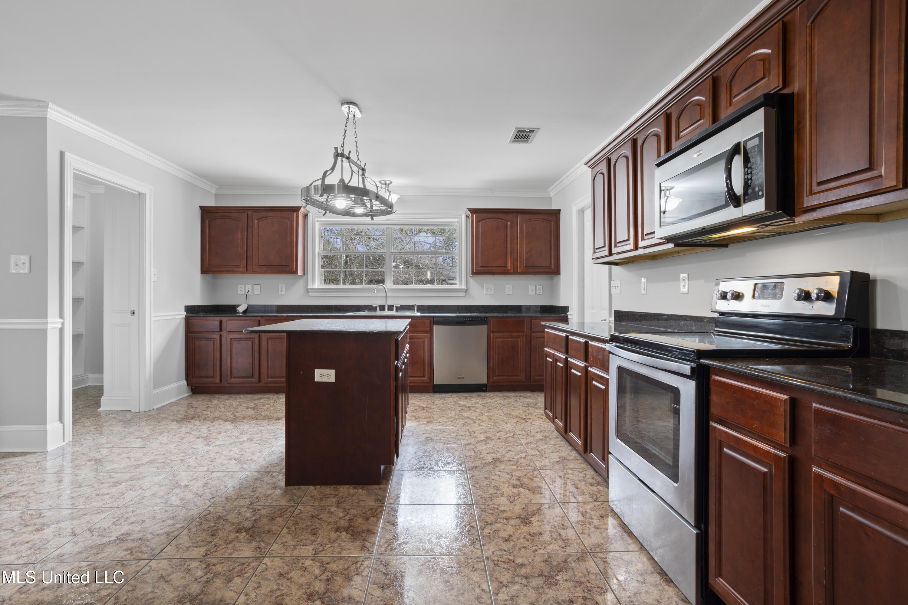 636 Banyan Place Property Photo 18
