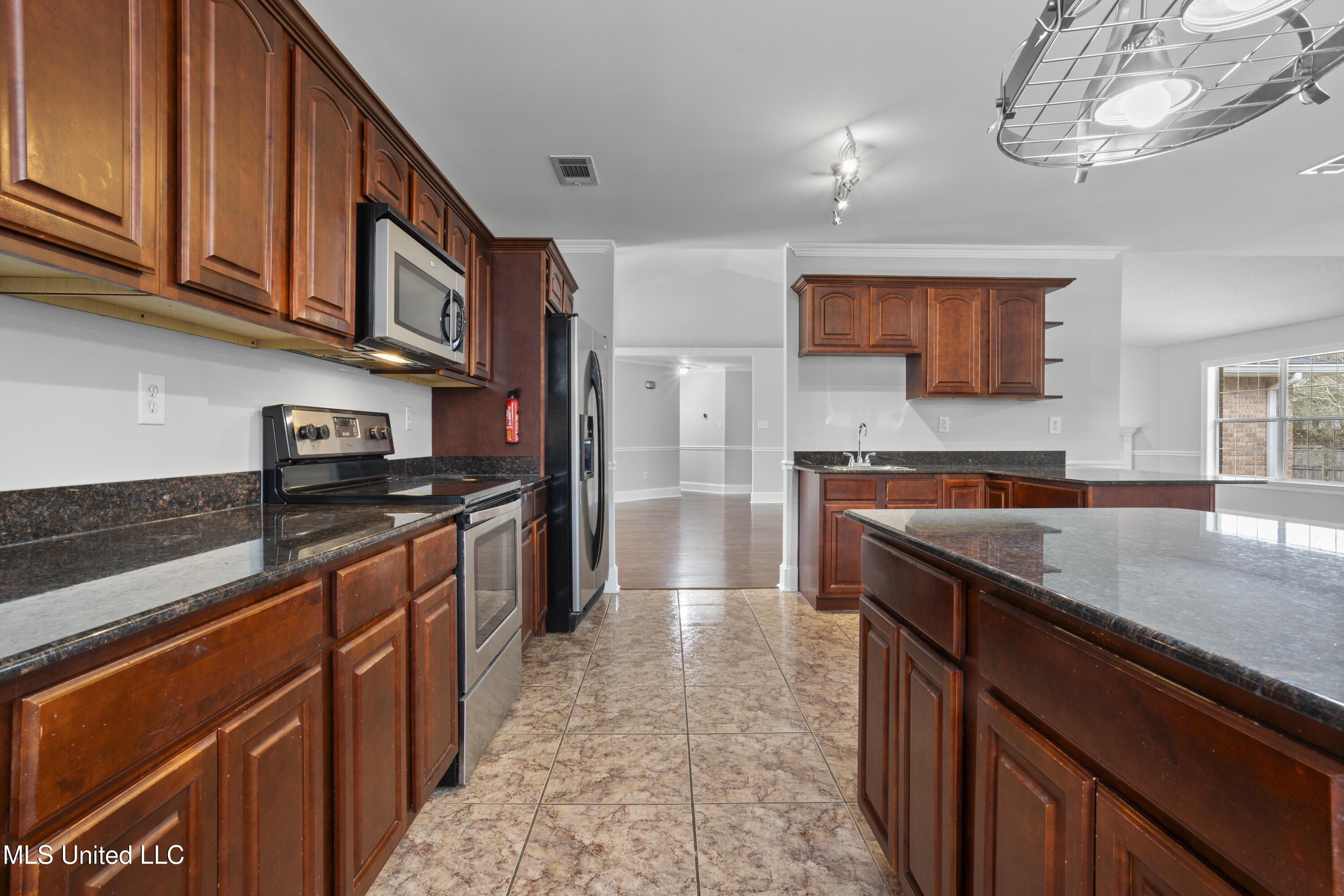 636 Banyan Place Property Photo 19