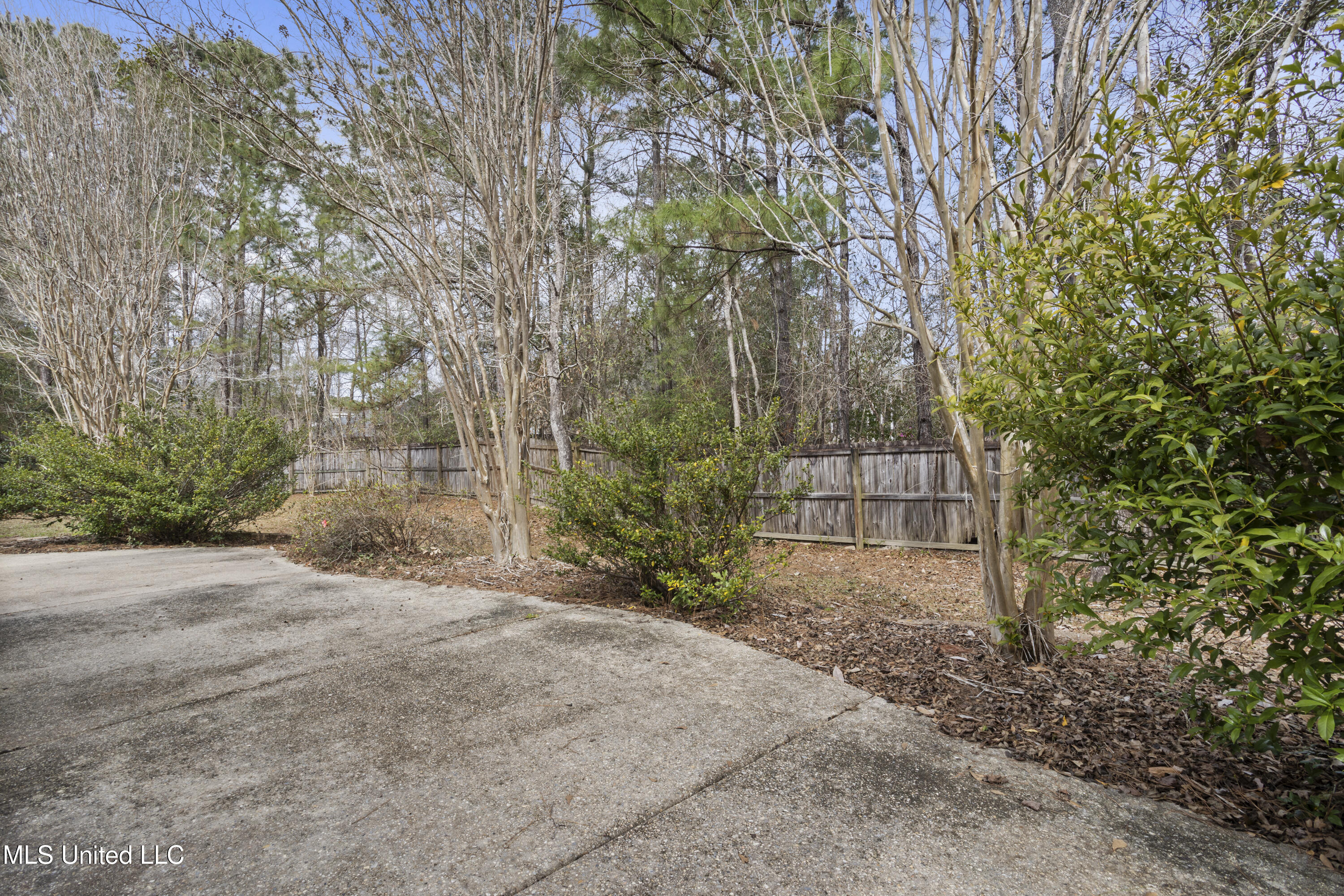636 Banyan Place Property Photo 41