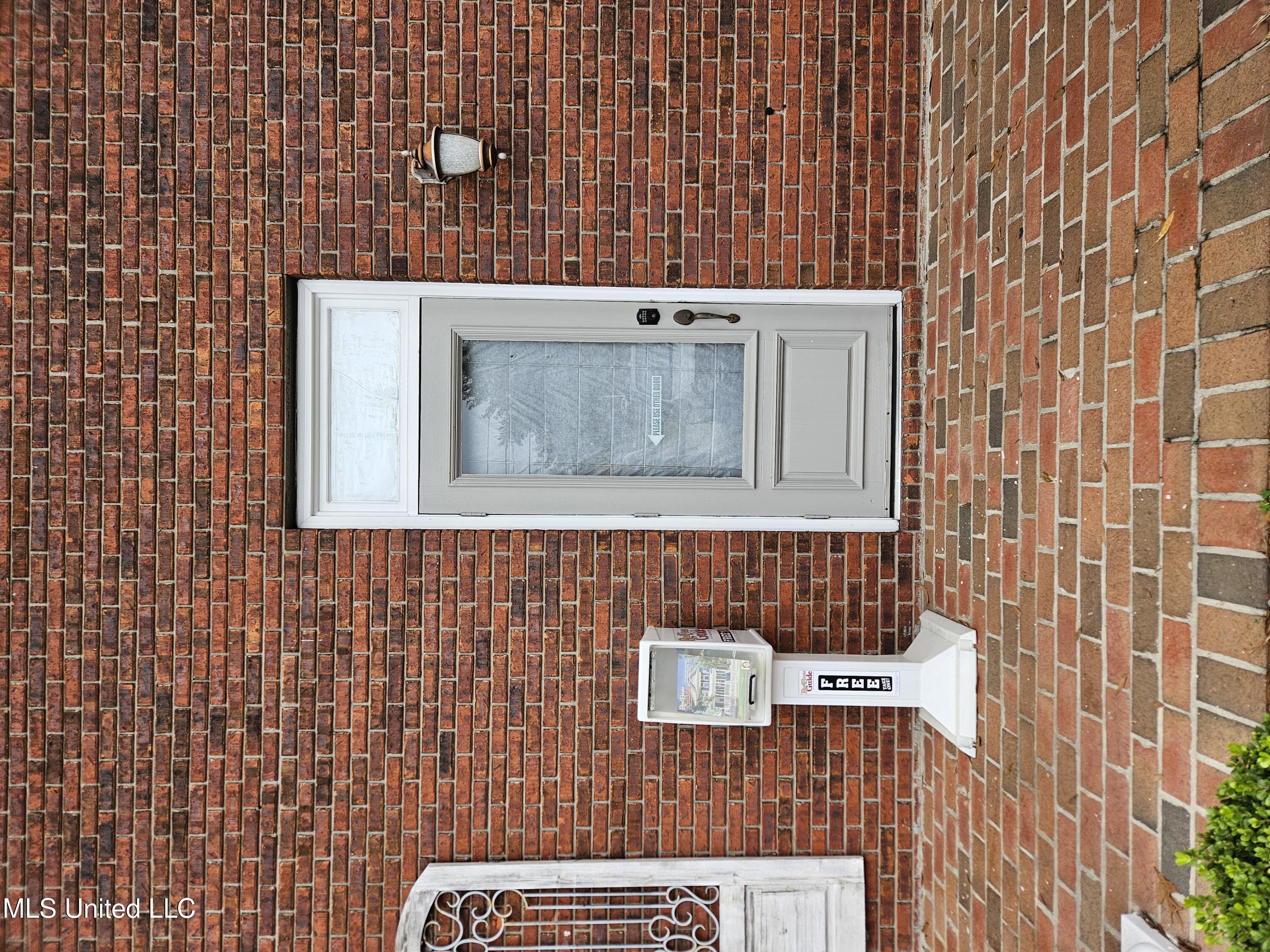 2598 Pass Road Property Photo 1