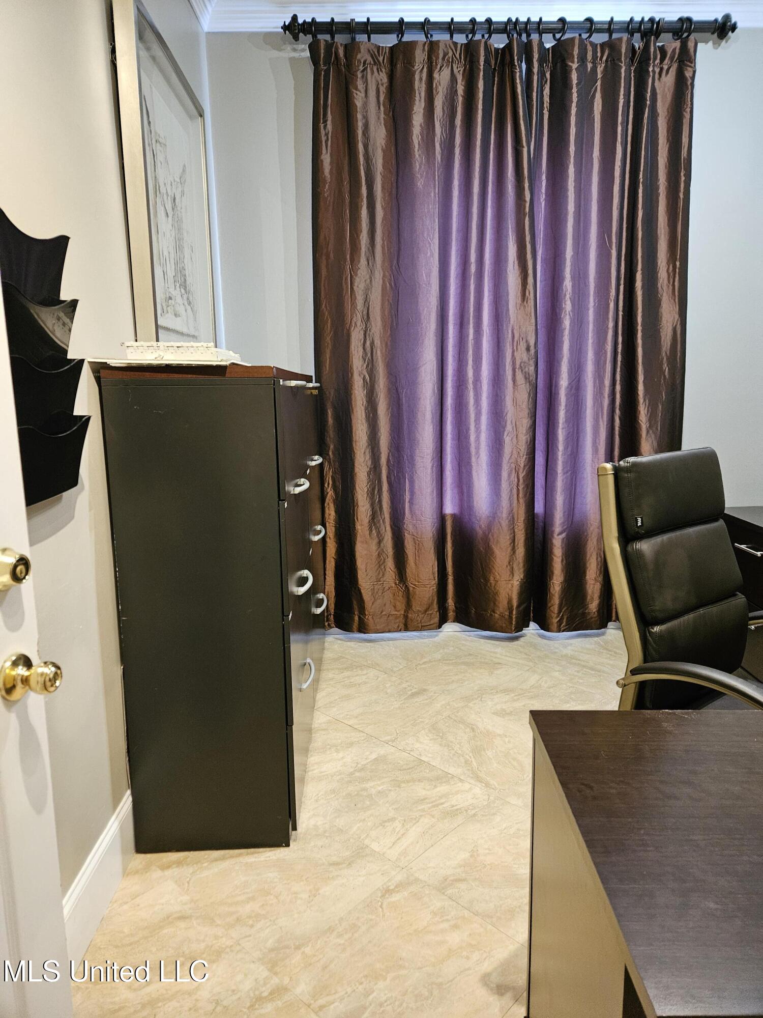 2598 Pass Road Property Photo 15