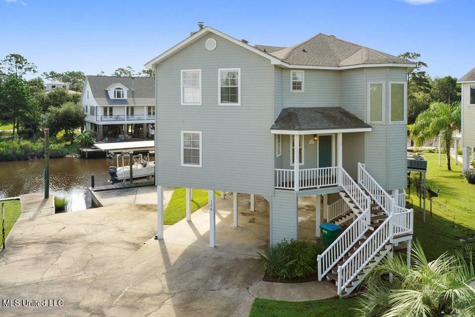 106 Kelly Cove Property Photo 4