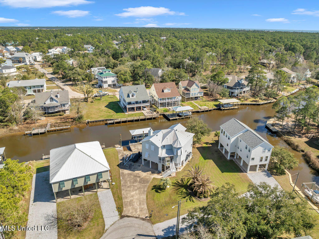 106 Kelly Cove Property Photo 6