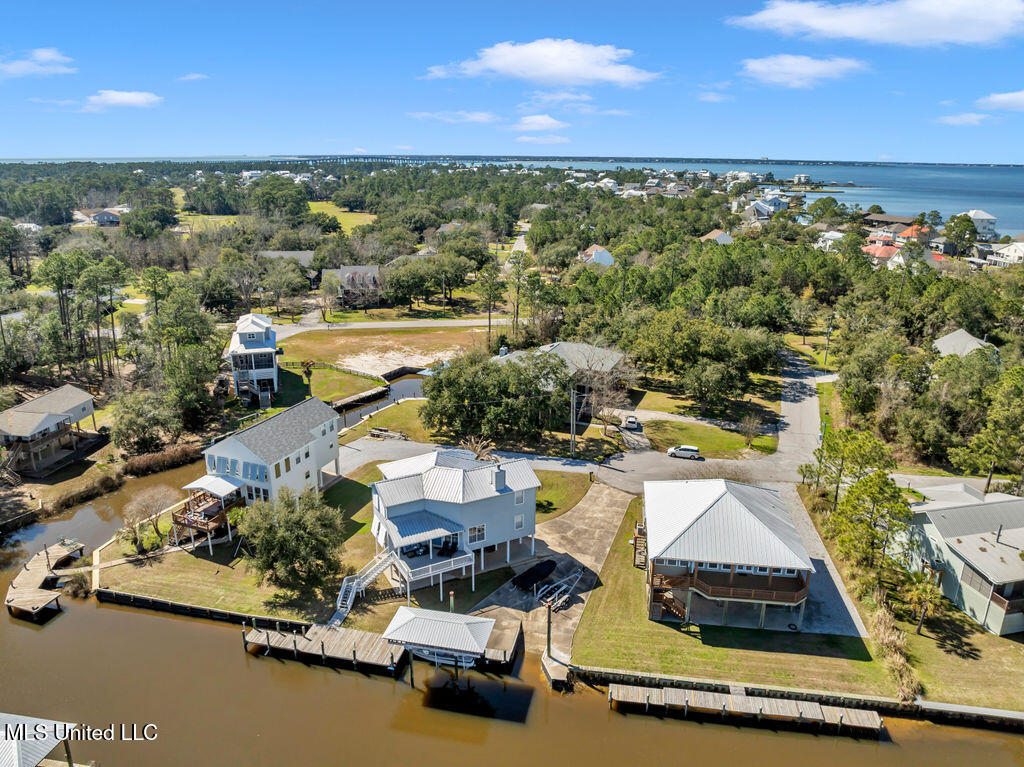 106 Kelly Cove Property Photo 9