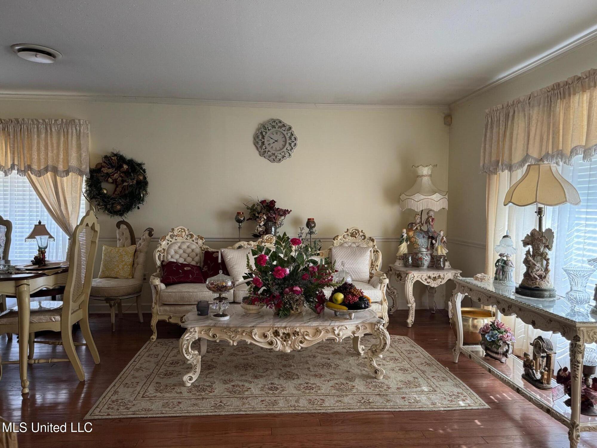 1036 Briarfield Road Property Photo 3