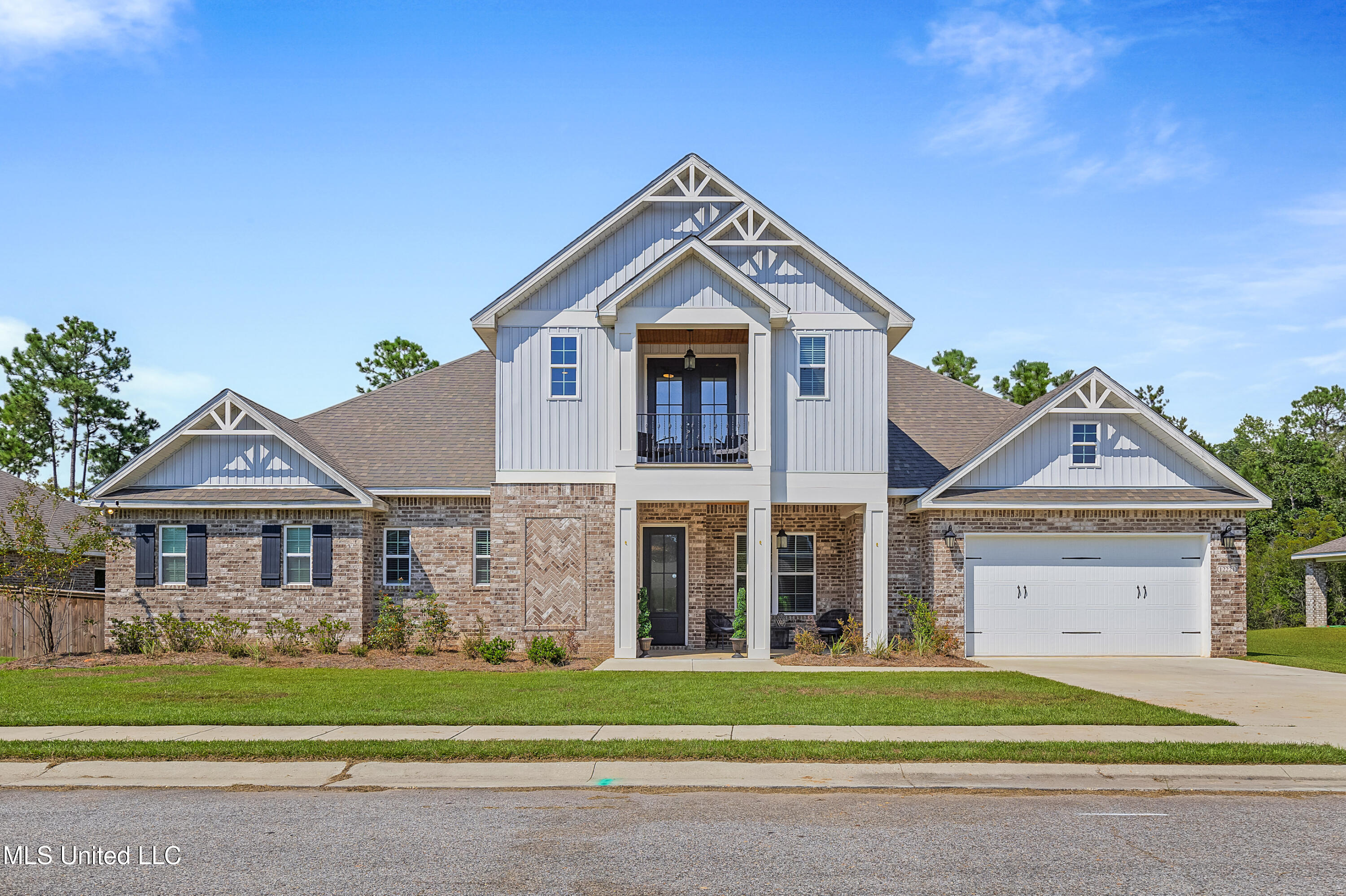 12221 Savannah Circle Property Photo 1