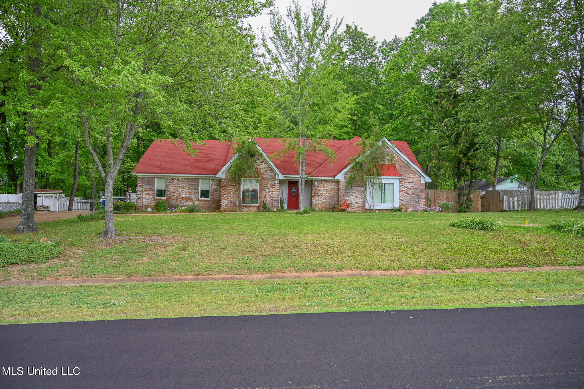 5340 Cohay Drive Property Photo 1