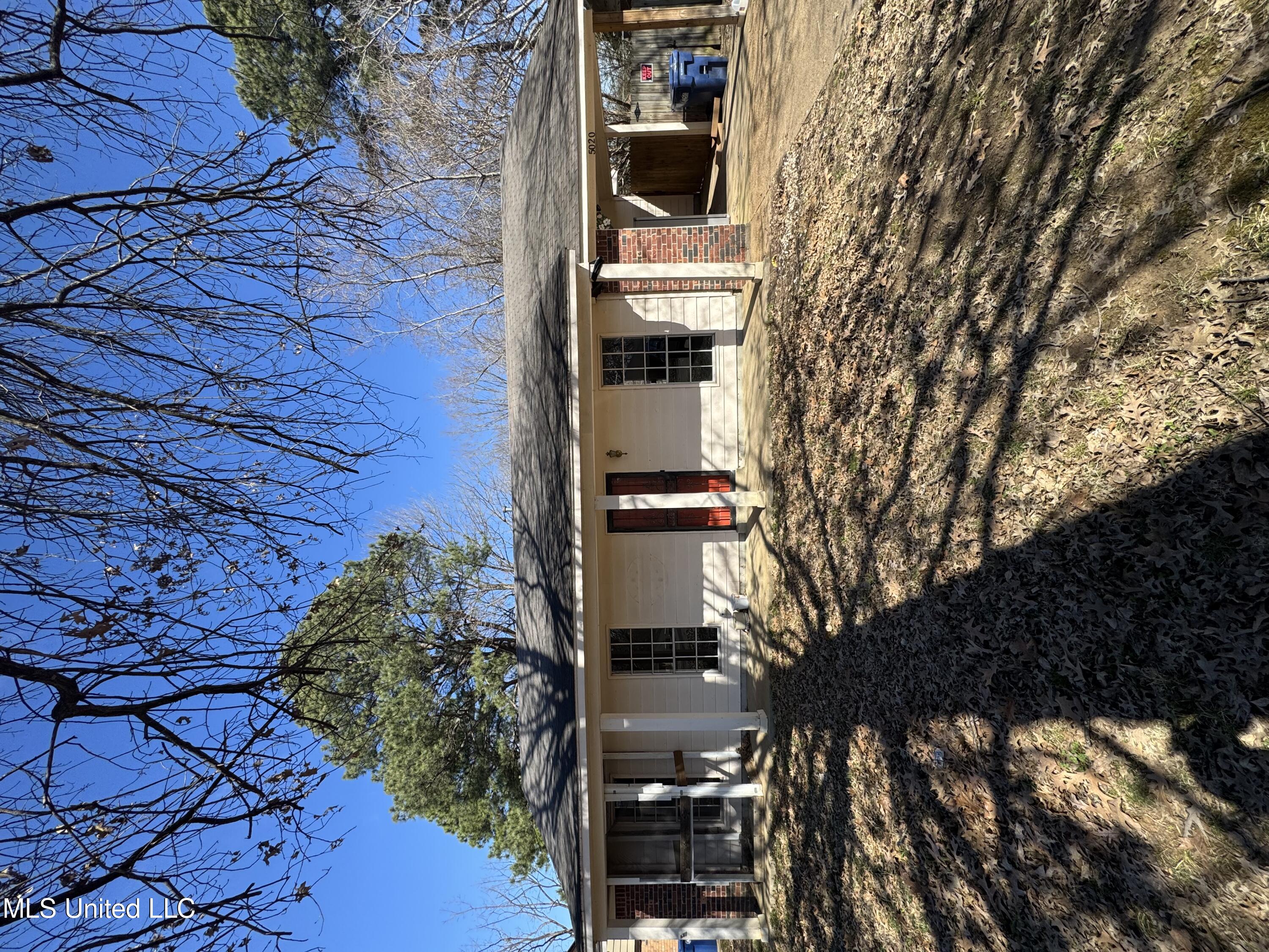 5020 Gray Drive Property Photo 1