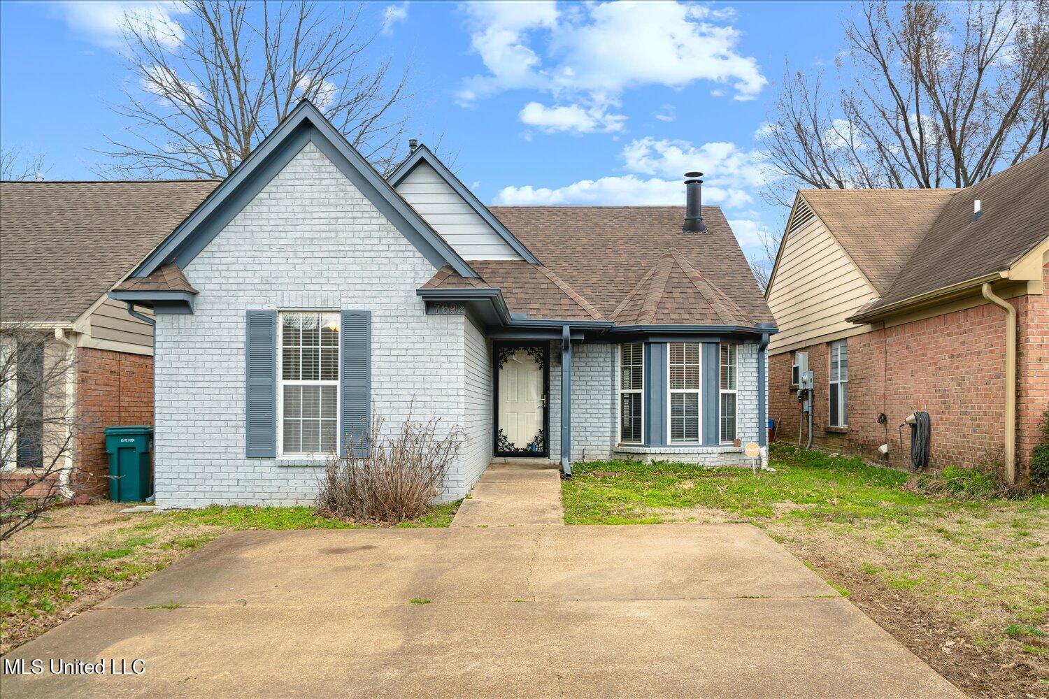 7692 Lilly Lane Property Photo 1