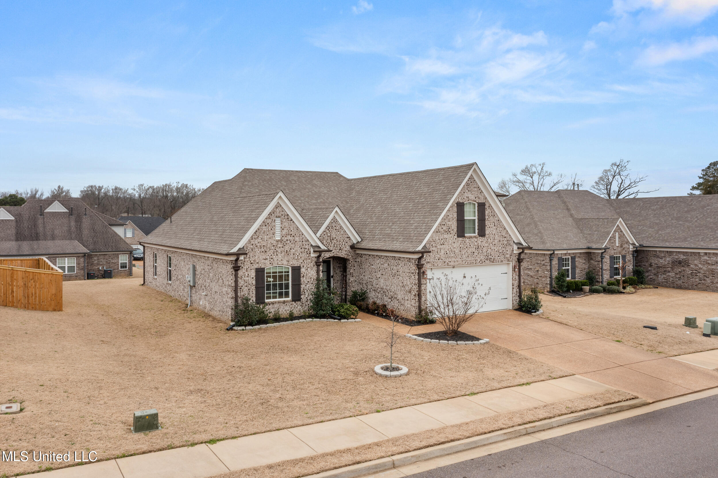 127 Magnolia Blossom Drive Property Photo 1