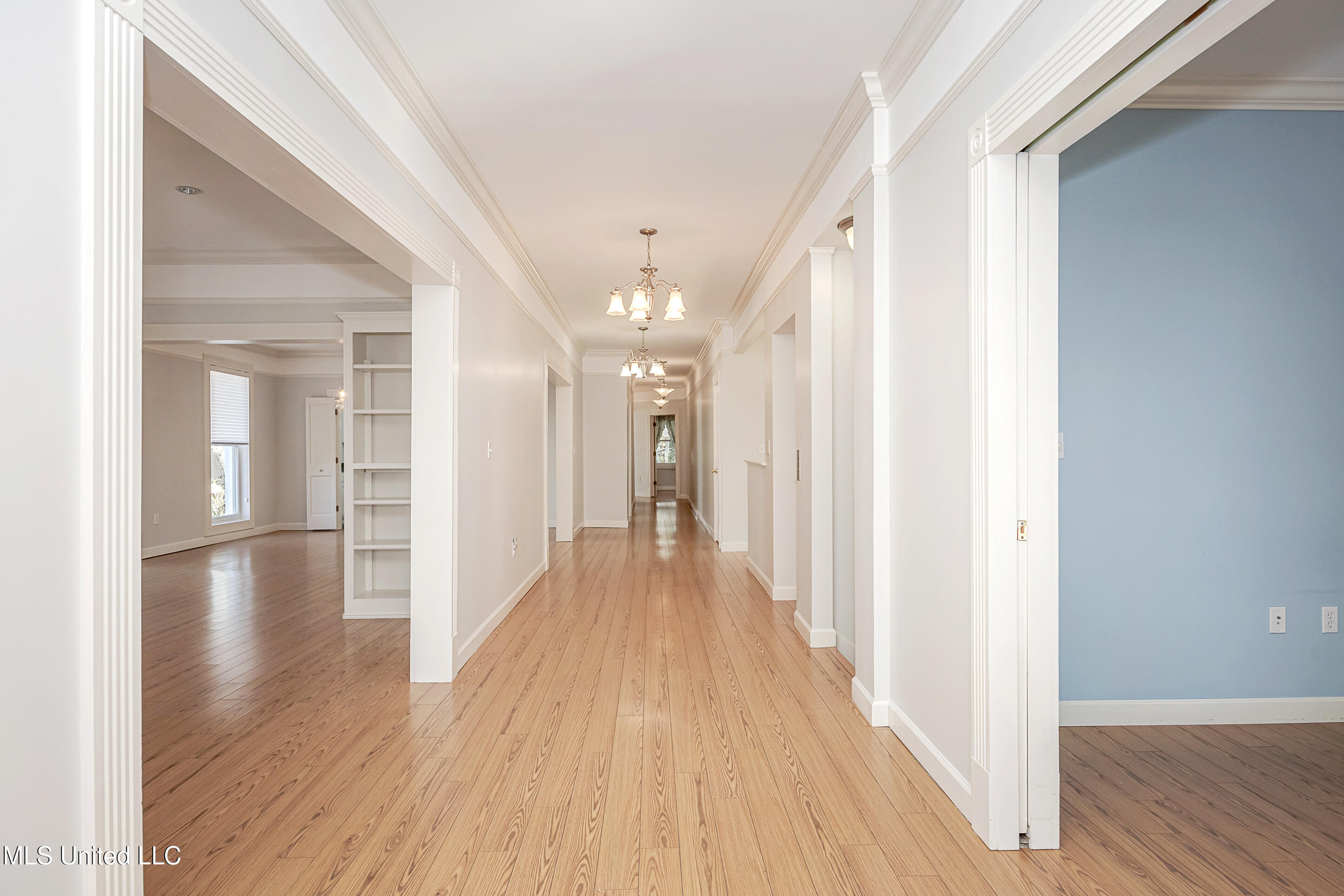 513 Front Beach Drive Property Photo 14