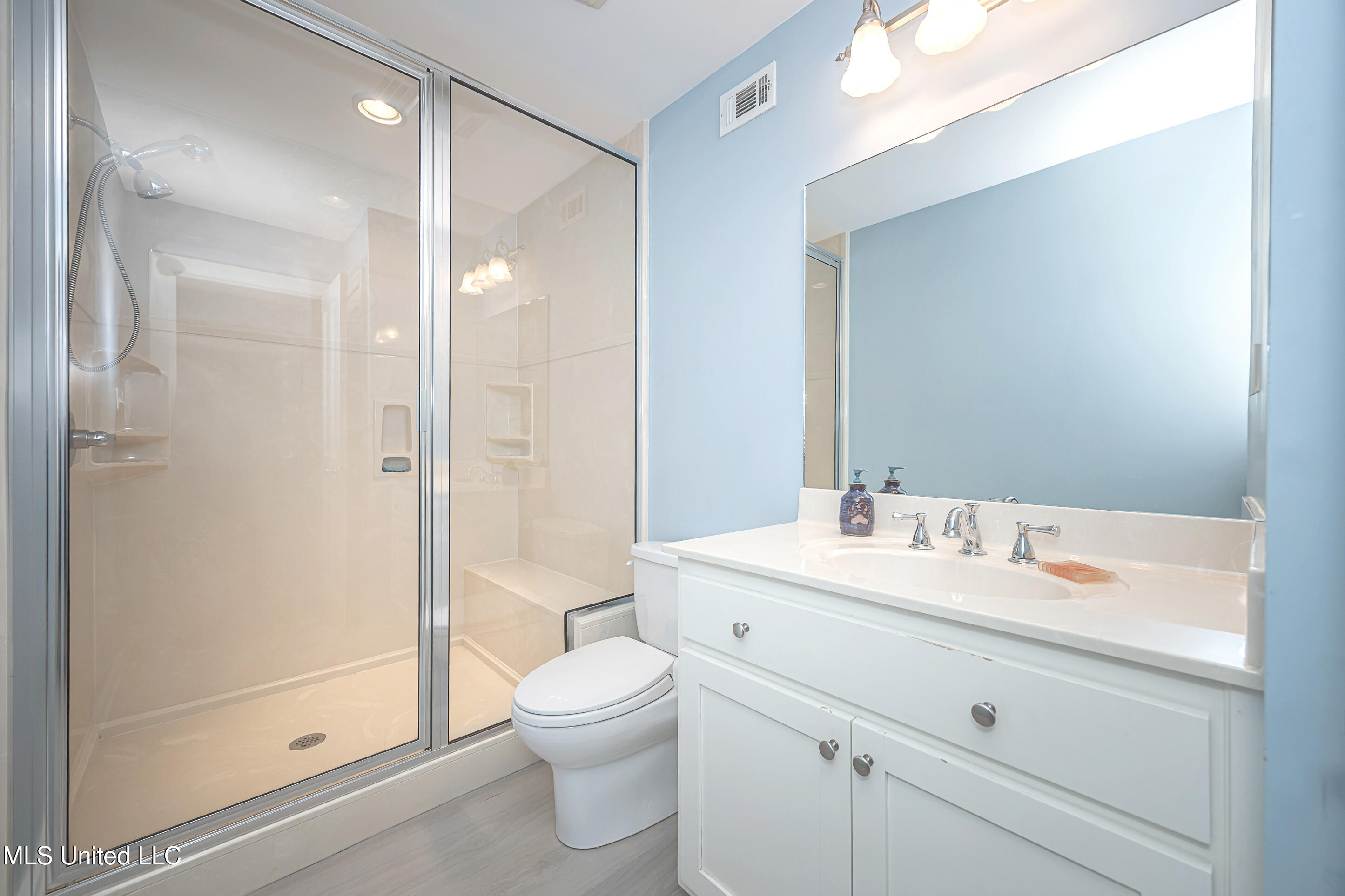 513 Front Beach Drive Property Photo 96