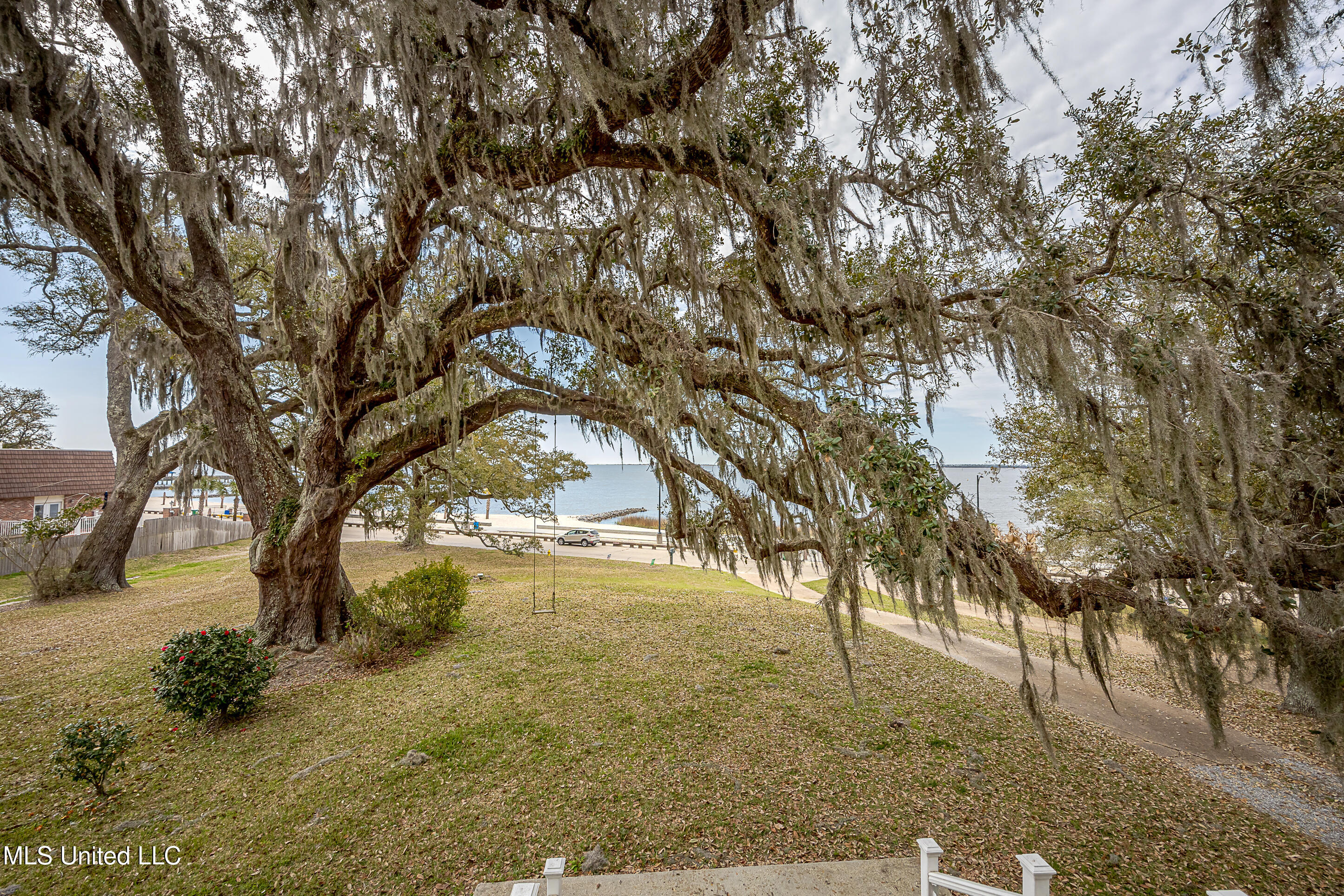 513 Front Beach Drive Property Photo 112
