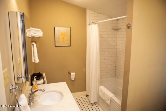 26 Cemetery Road Property Photo 14