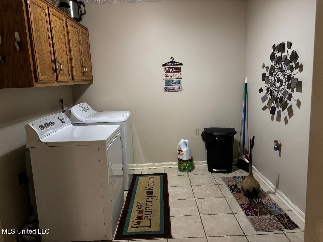 2155 Church Road Property Photo 9