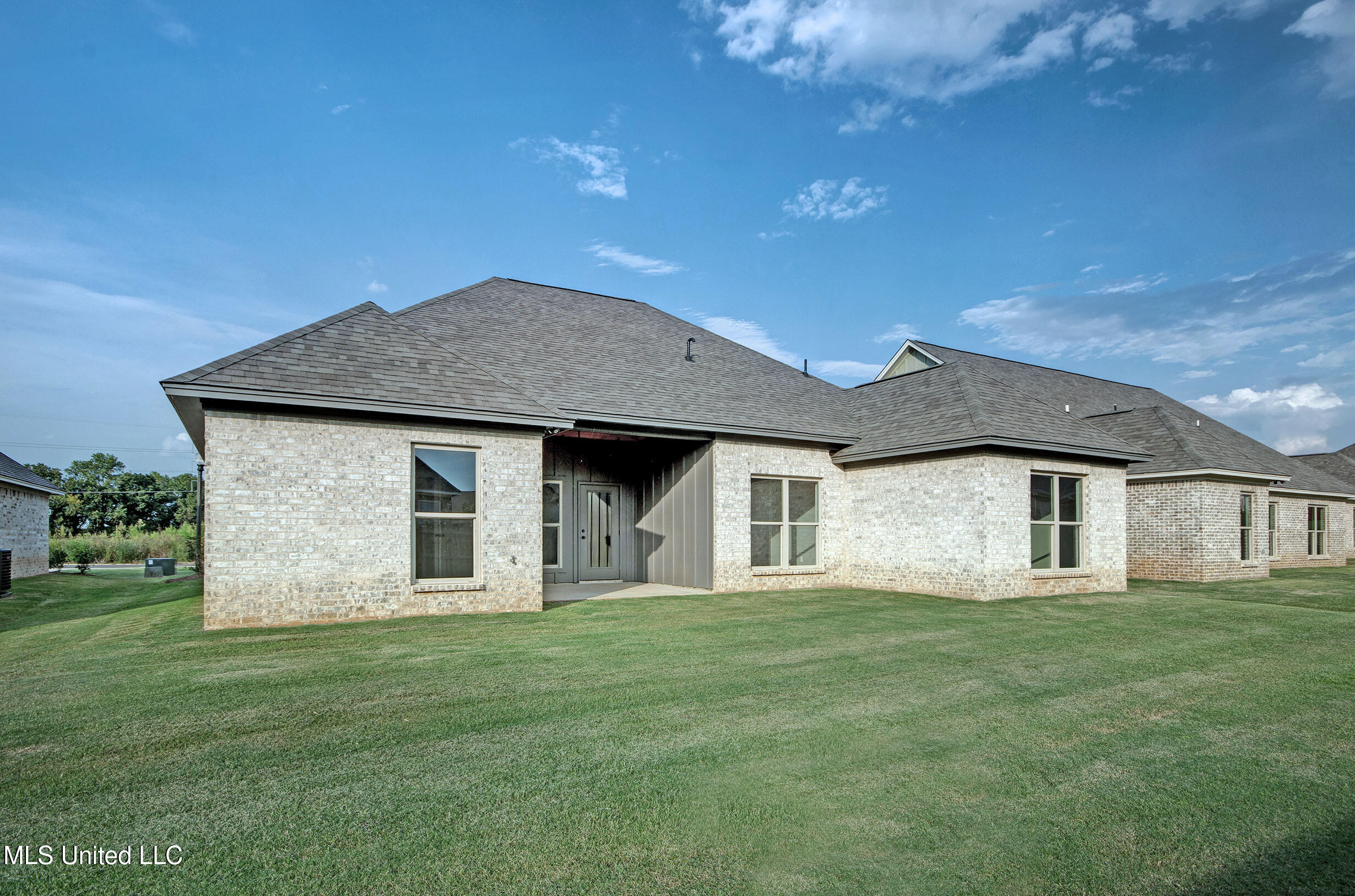 109 Southern Oak Way Property Photo 11