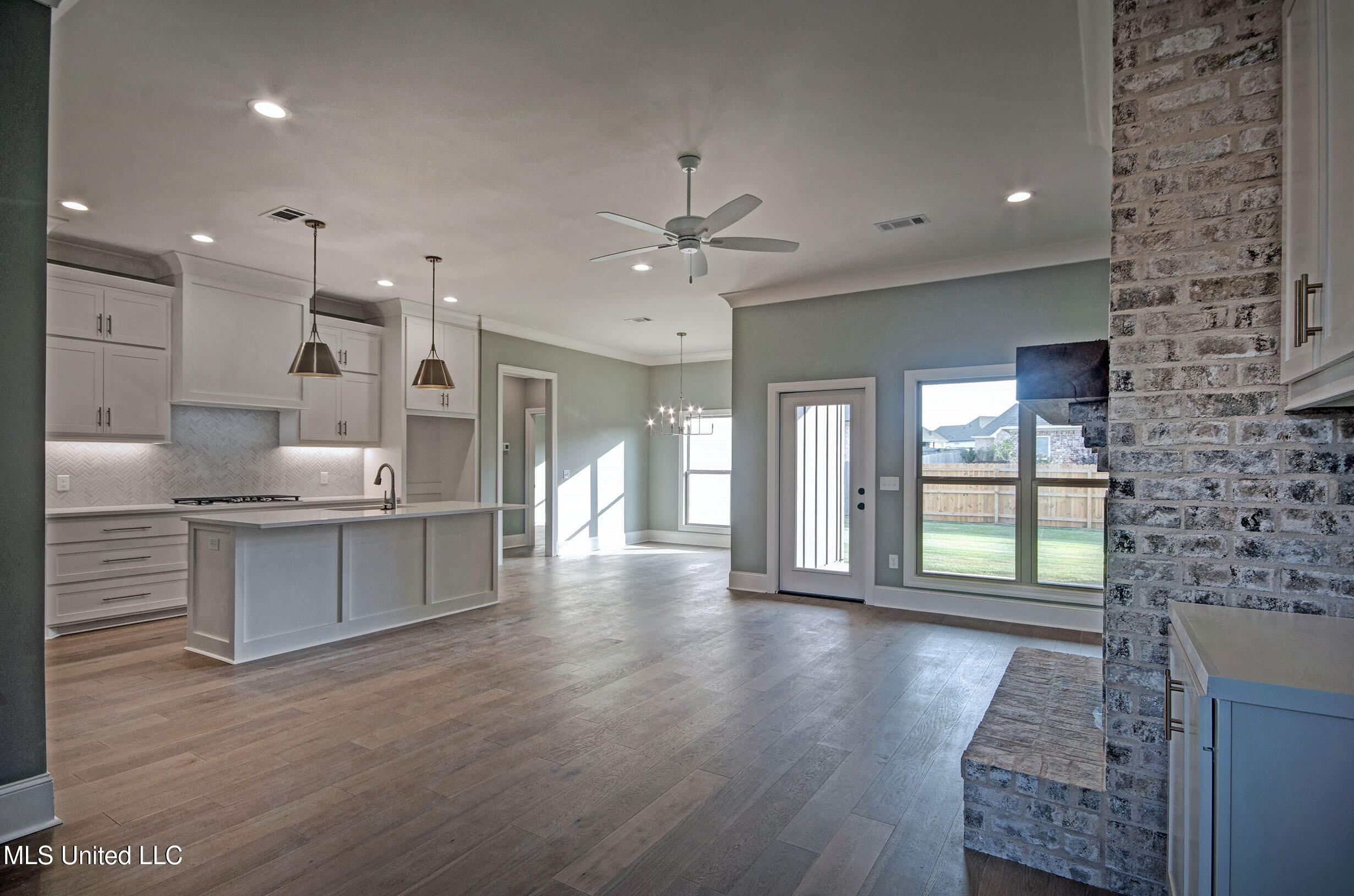 109 Southern Oak Way Property Photo 14