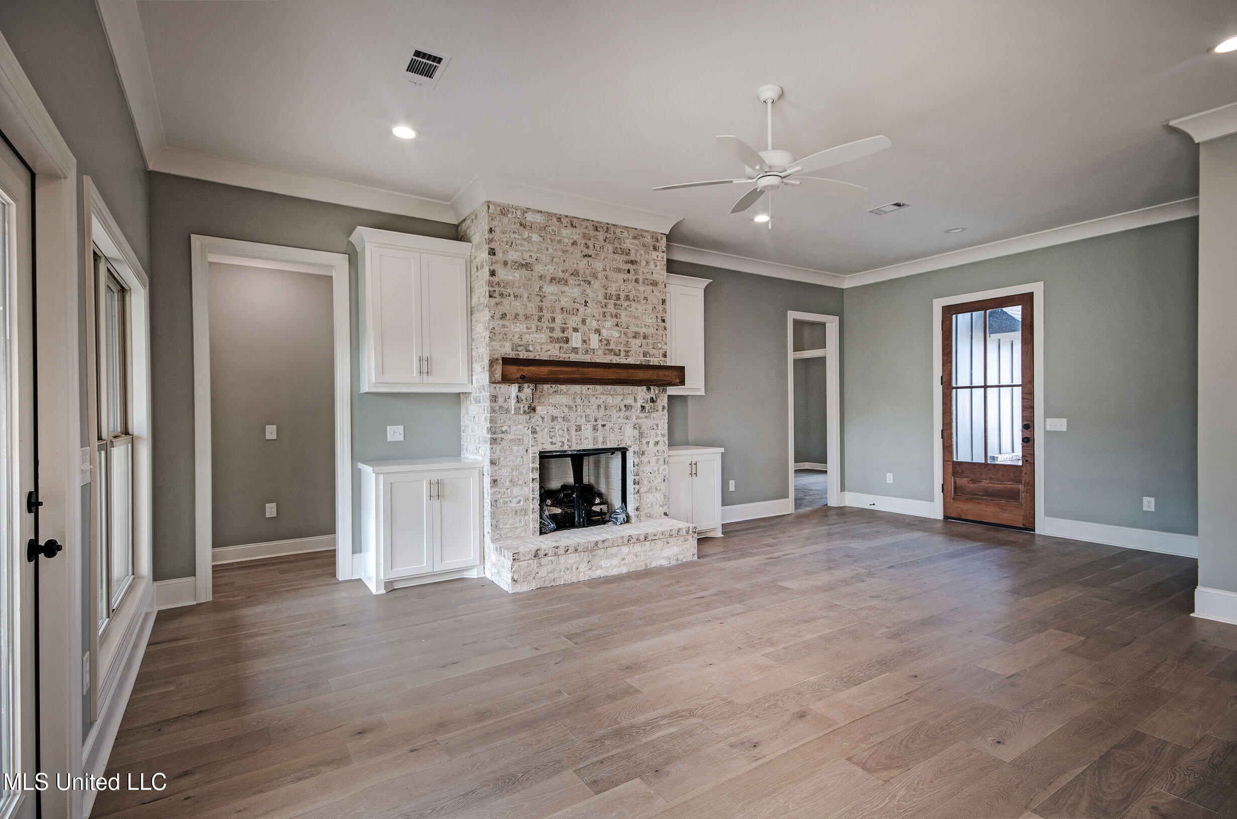 109 Southern Oak Way Property Photo 16