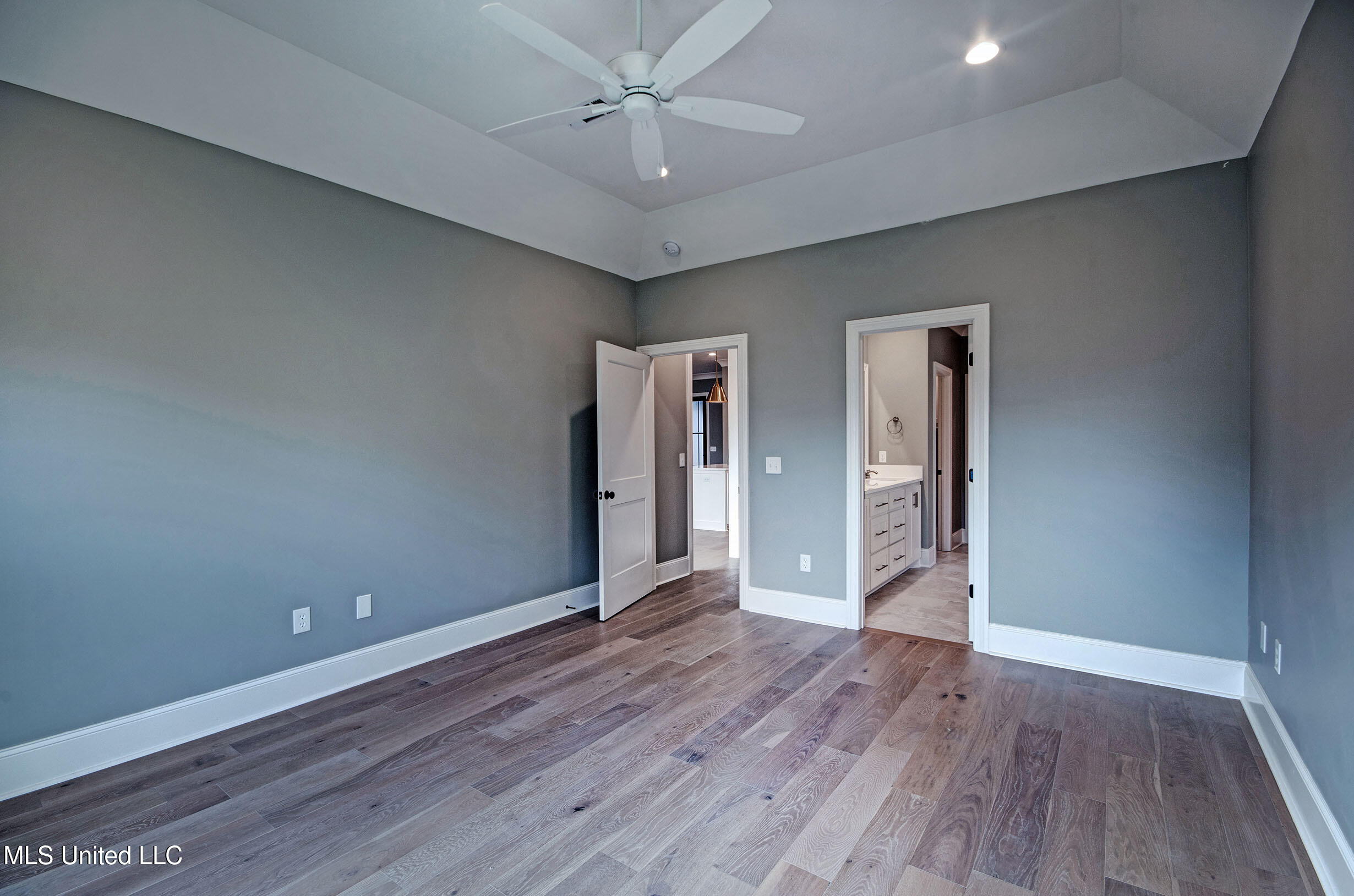 109 Southern Oak Way Property Photo 31