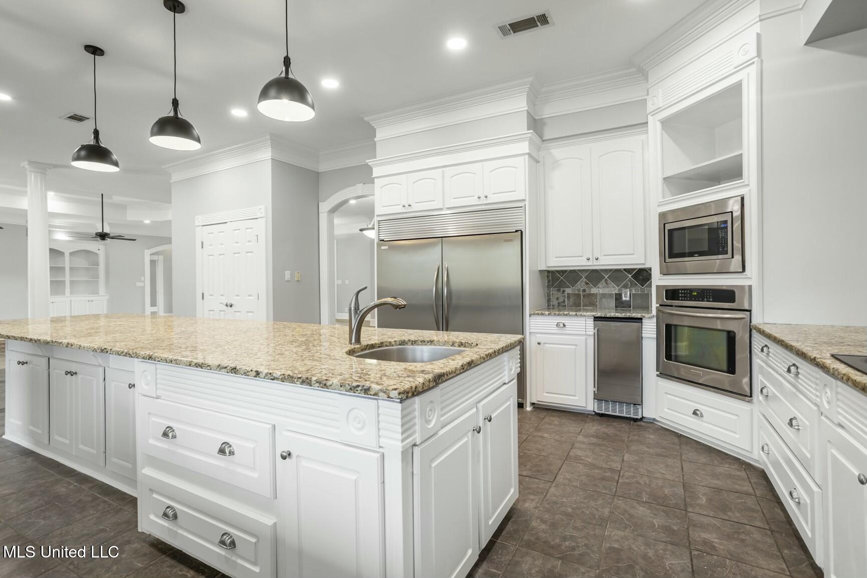 559 White Oak Road Property Photo 17