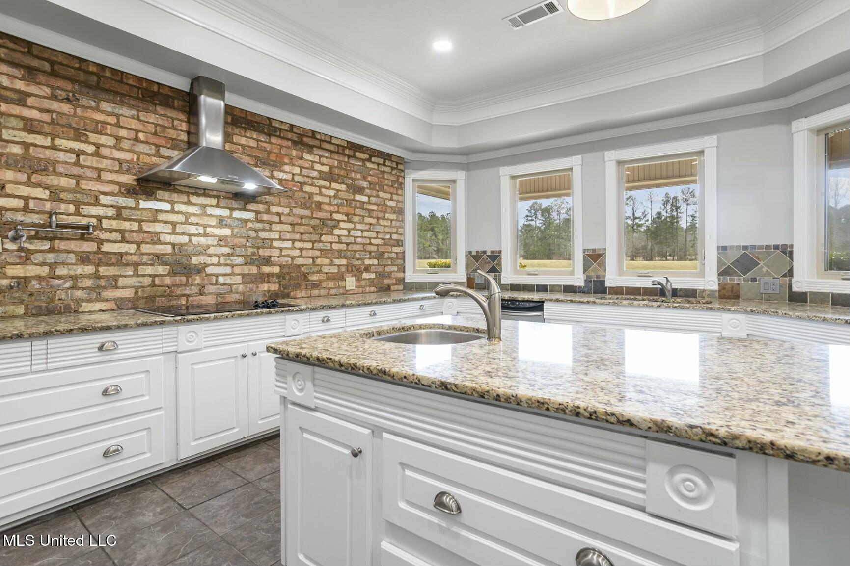 559 White Oak Road Property Photo 20