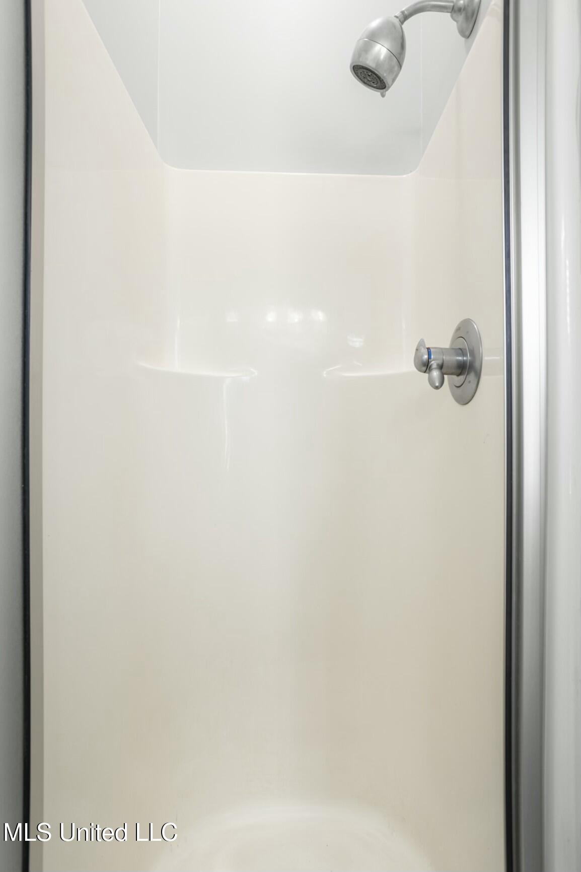 559 White Oak Road Property Photo 23