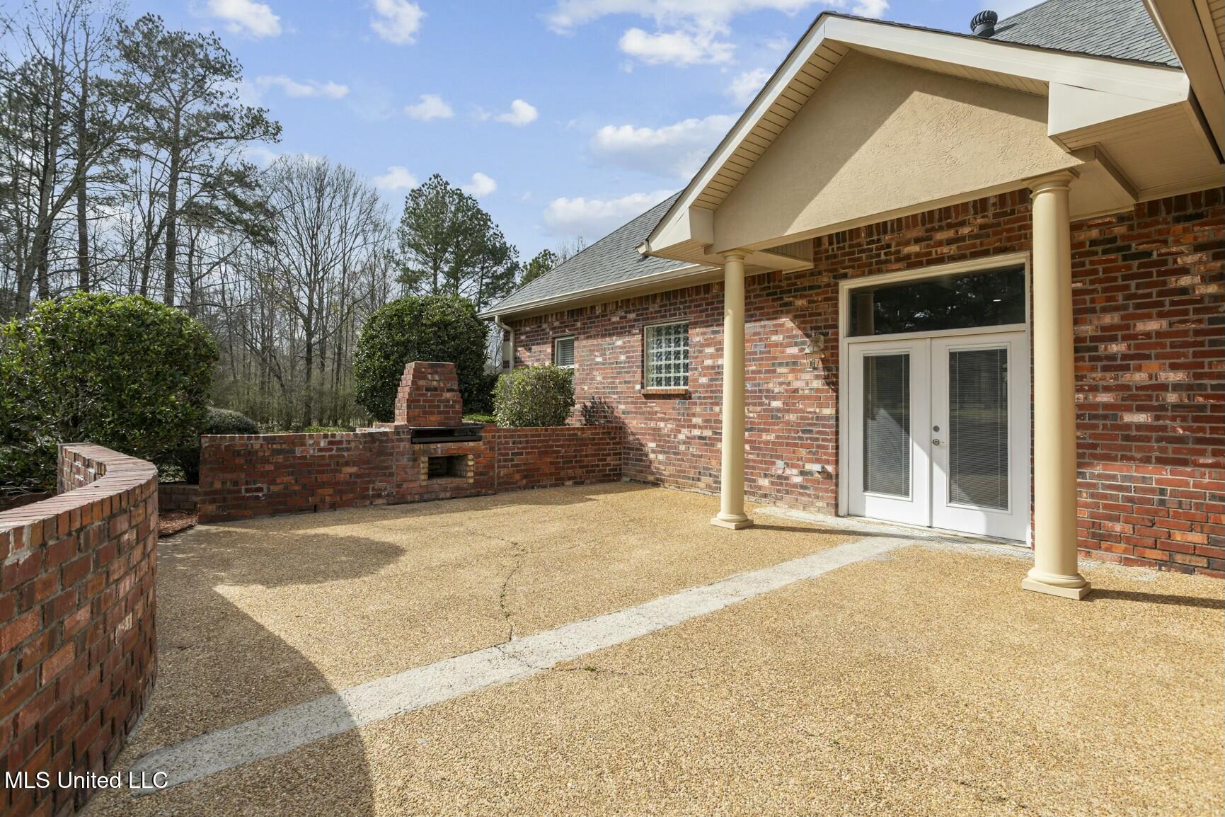 559 White Oak Road Property Photo 38