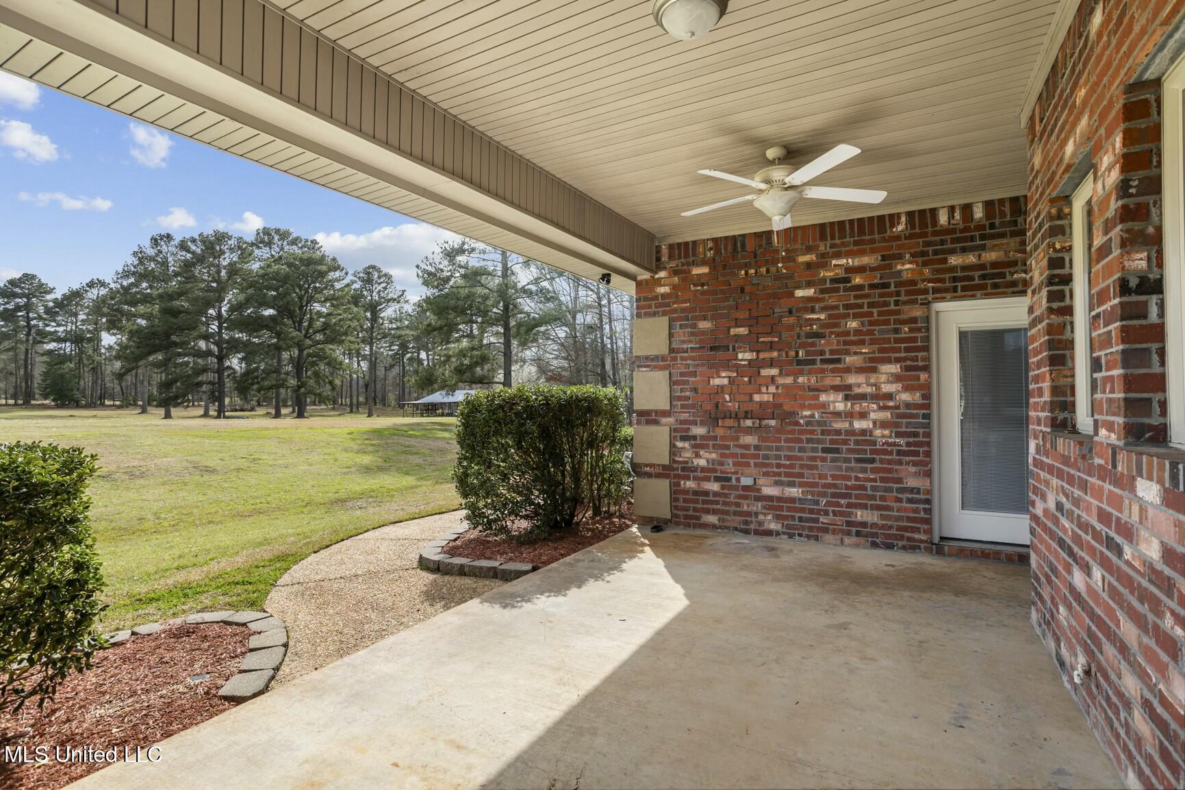 559 White Oak Road Property Photo 39