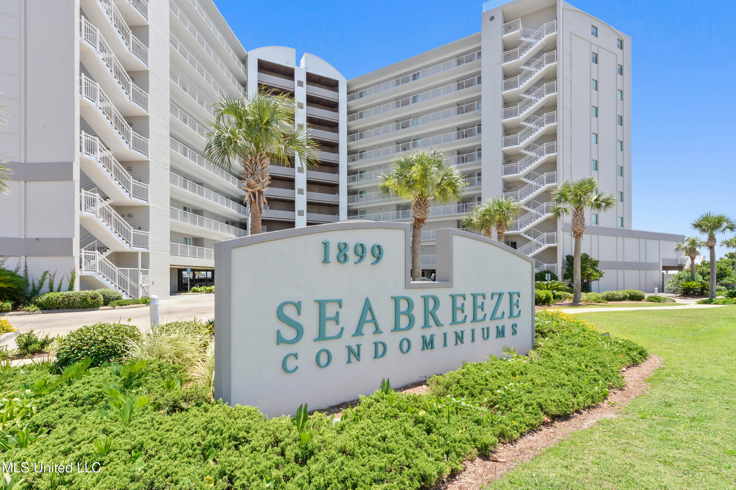 1899 Beach Boulevard Property Photo