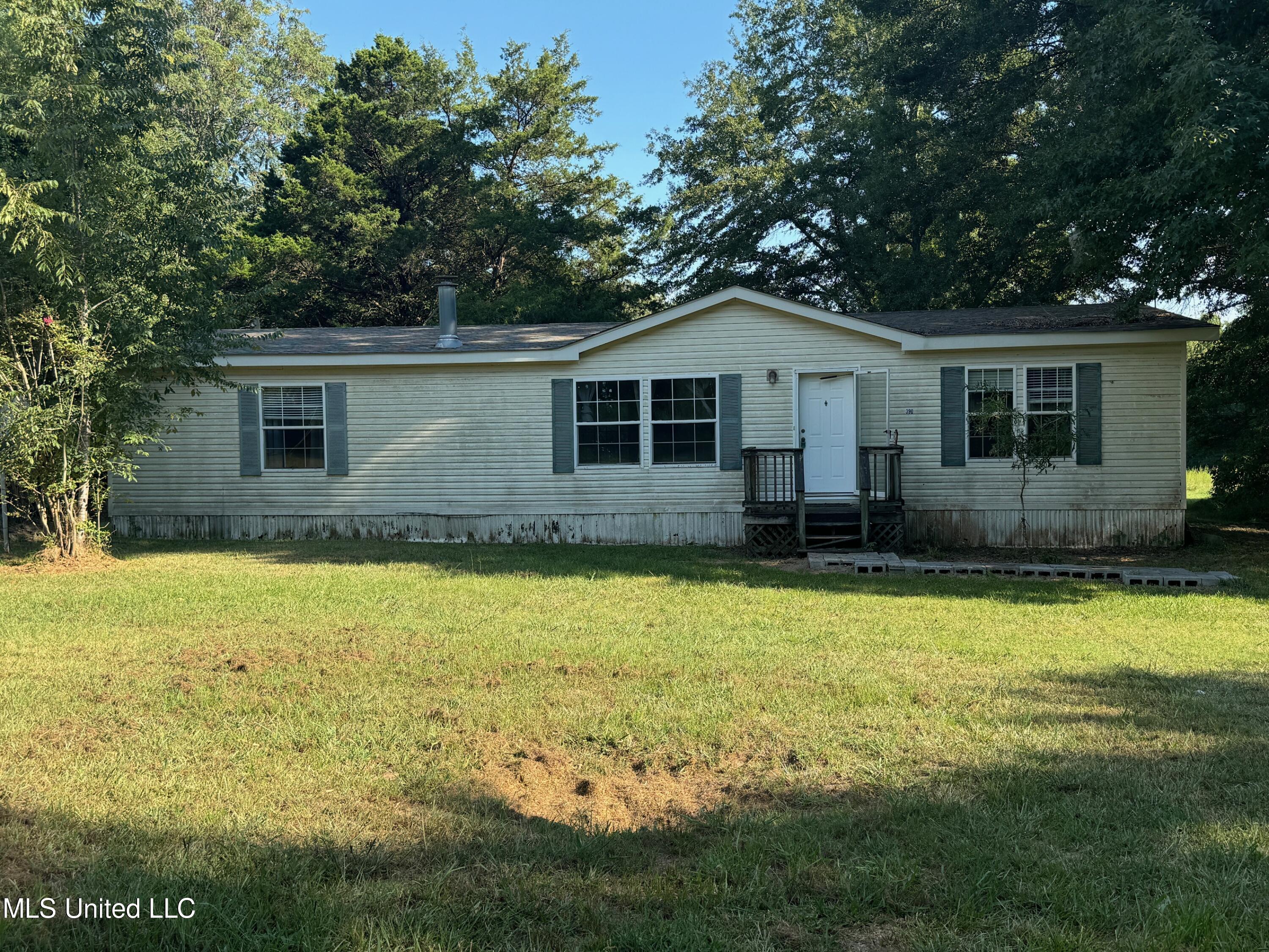 390 Green Road