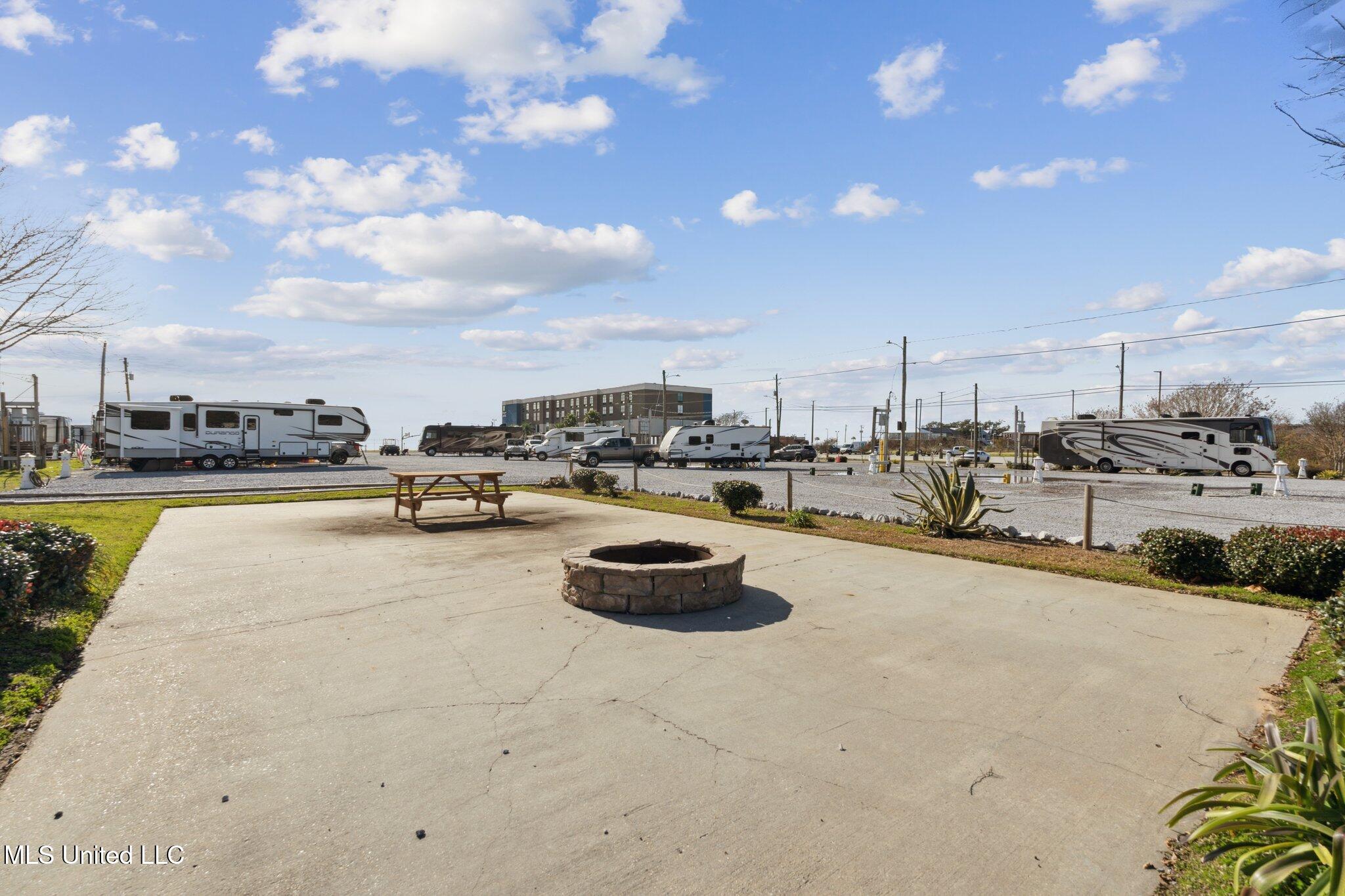 500 Broad Avenue Property Photo 5
