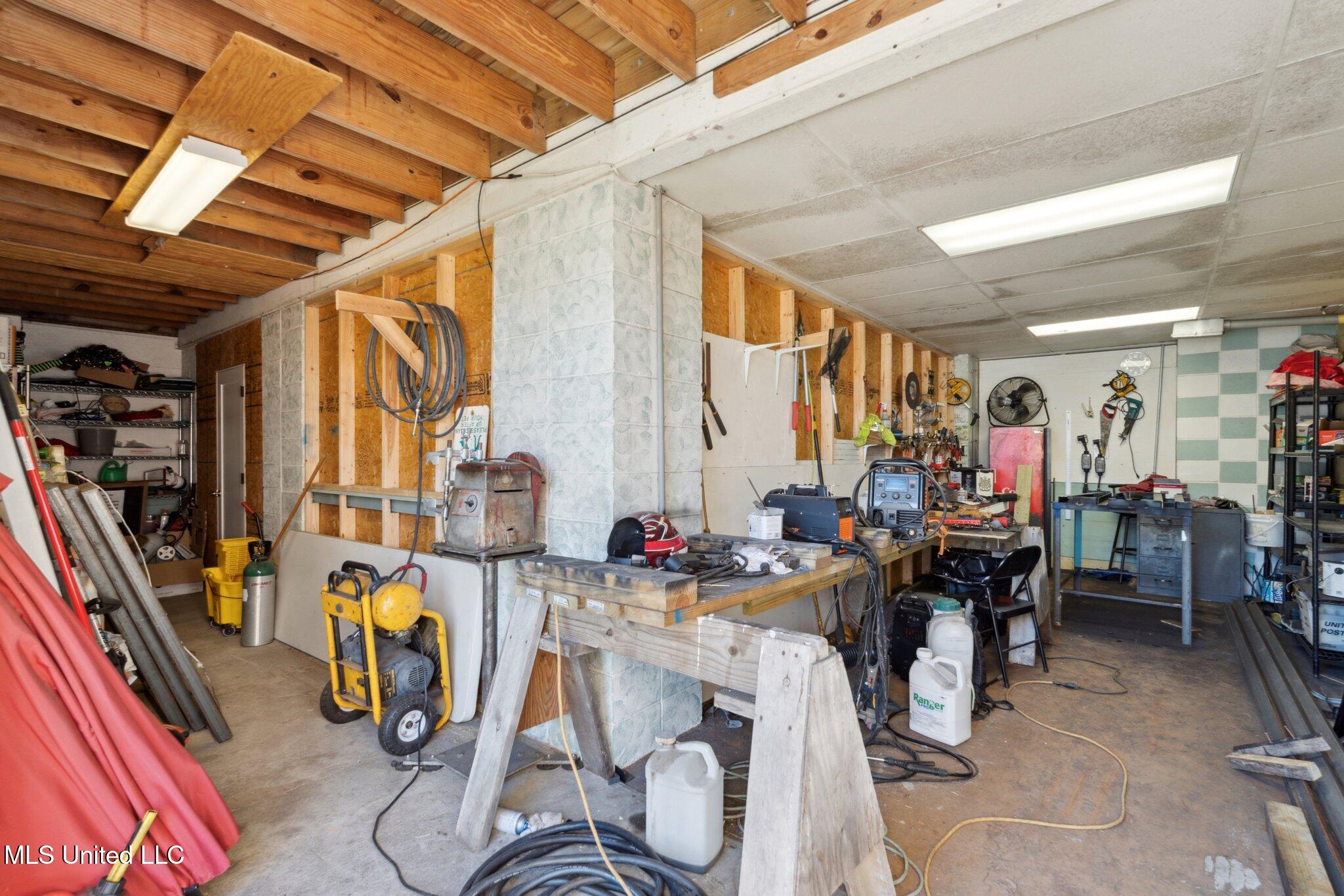 500 Broad Avenue Property Photo 10