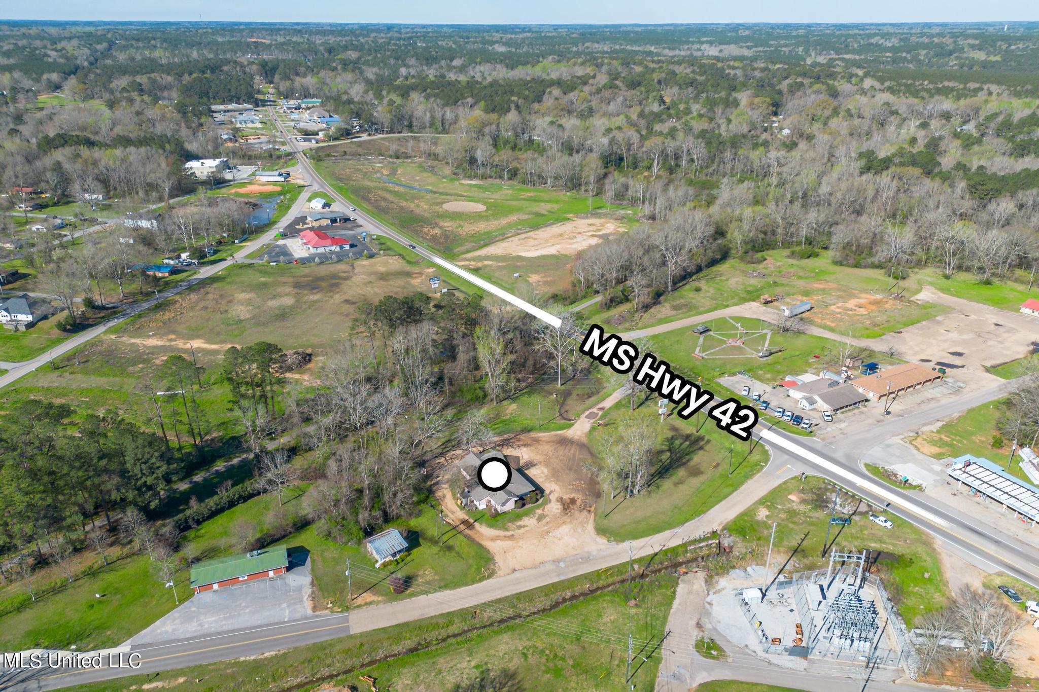 1143 Highway 42 Property Photo 3