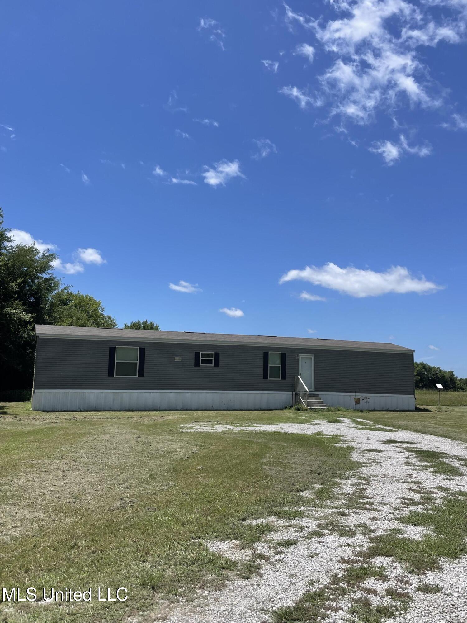 5477 Dunbarton Road Property Photo 1